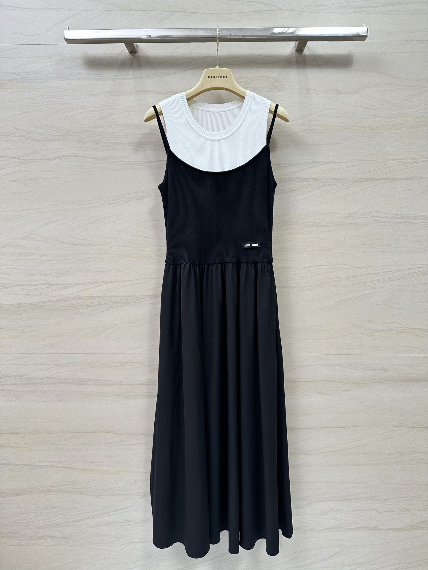MiuMiu Best
 Clothing Dresses Tank Tops&Camis Splicing Spring/Summer Collection