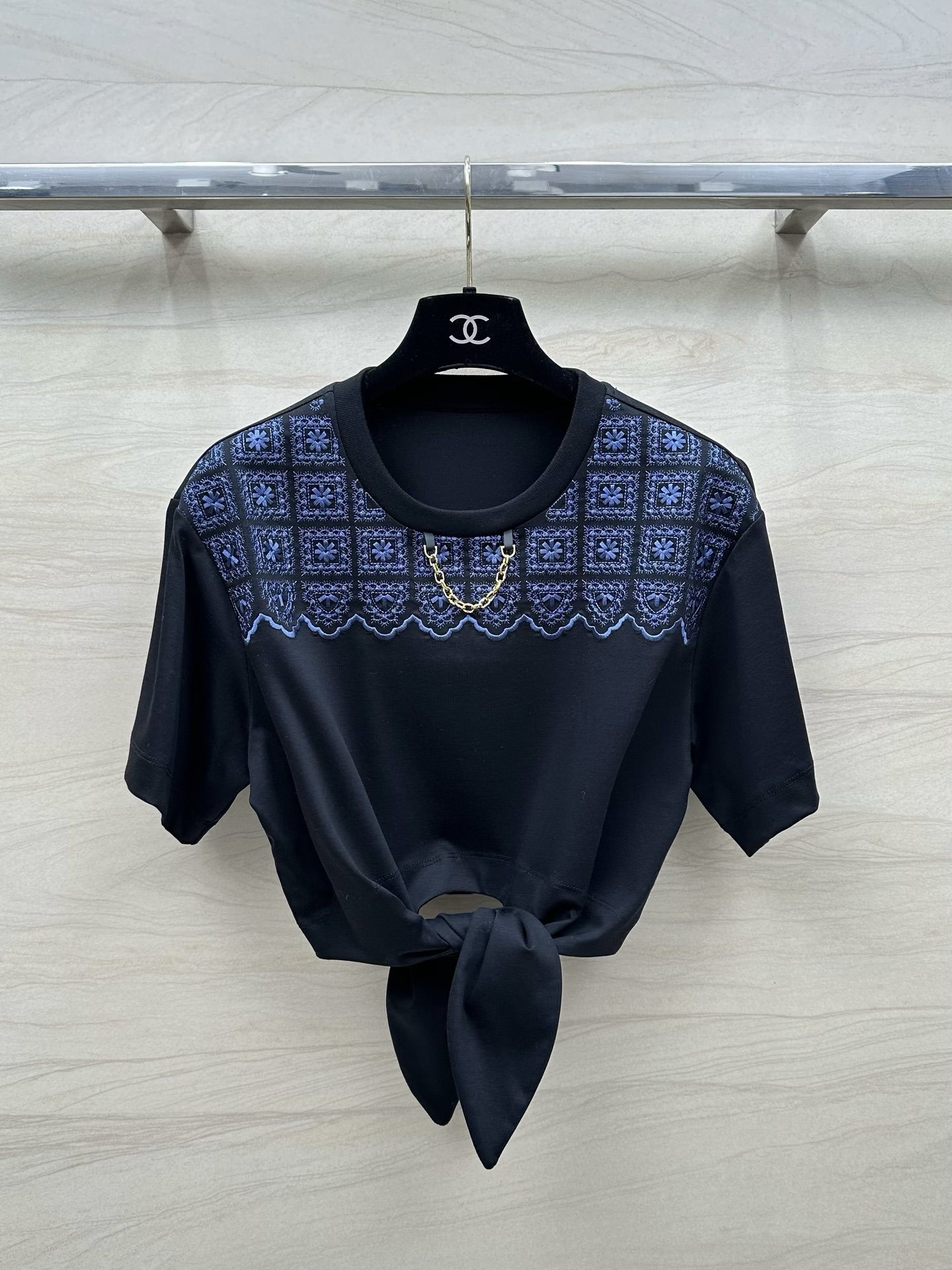 Meilleure qualité de réplique
 Louis Vuitton Vêtements T-Shirt Broderie fleurs Coton Collection printemps – été La chaîne