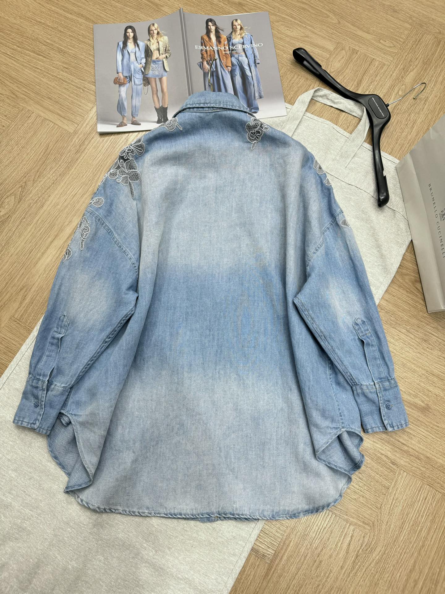 Ermanno Scervin 2024 Spring and Summer Collection: High-Quality, Hand-Crafted Lace Shirts - 图片 9