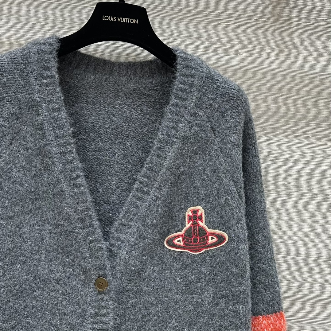 “Versatile Woolen Jackets and Soft Teddy Bears: One-Size-Fits-All Fashion Delights” - 图片 4