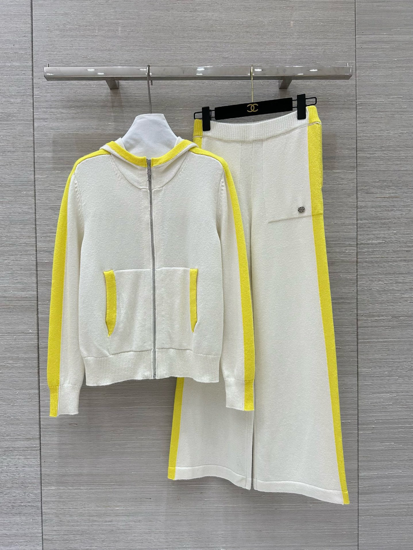 High-Quality Colored Corset with Zipper for Young Girls – Exclusive Start-Up Product Summary - 图片 1