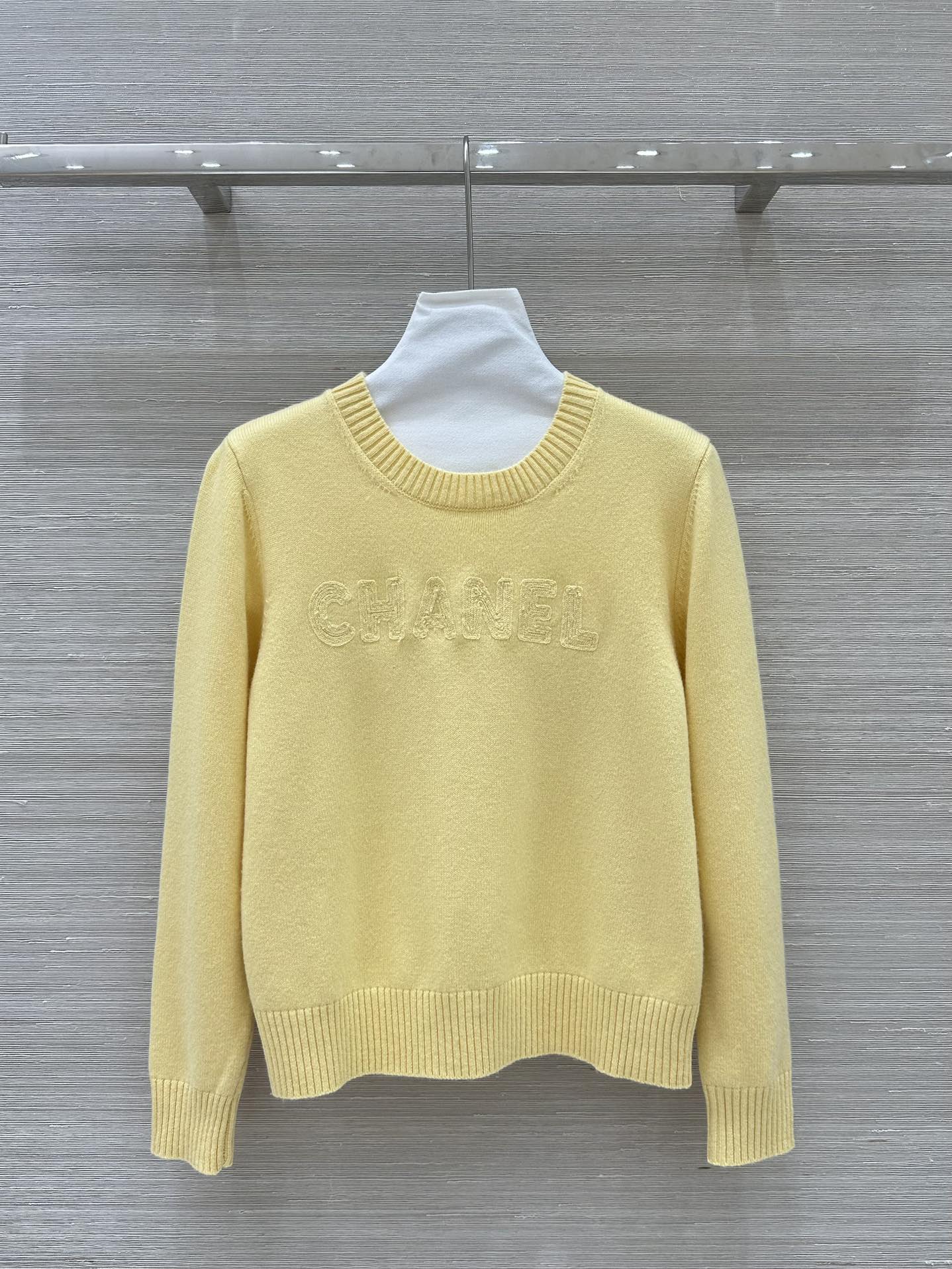 Exclusive 3D Logo Velvet Shirts: Customizable Wool Line with Aromatic Herring Dopamine - 图片 2