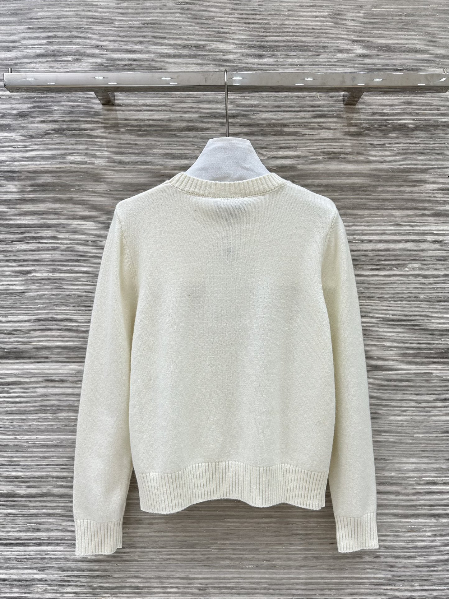 Exclusive 3D Logo Velvet Shirts: Customizable Wool Line, Pop-Up Design, 24-Year-Old New Trend - 图片 9