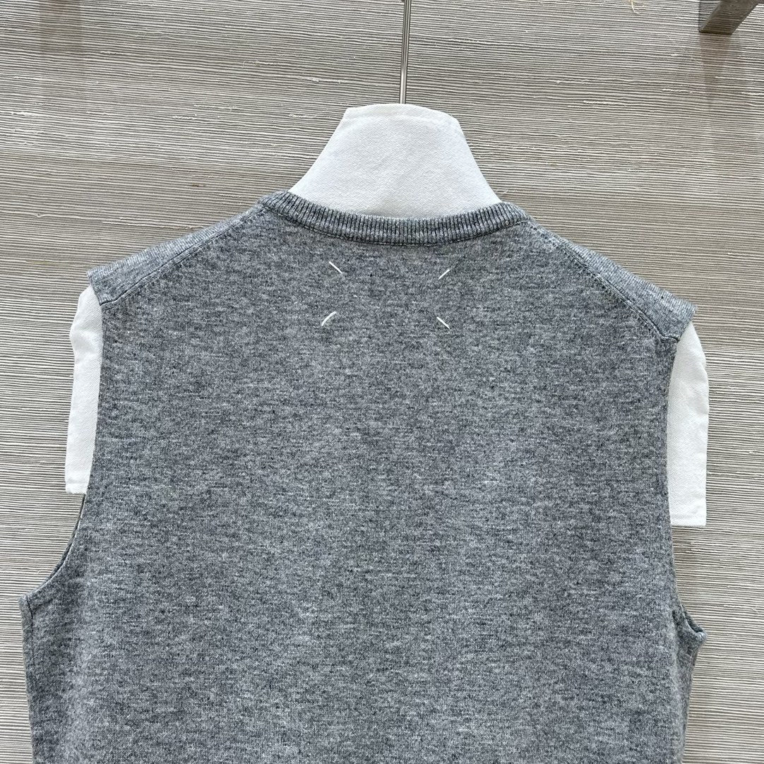 High-Quality Single-Mode Wool V-Collar Women’s Suit in Three Colors - 图片 9