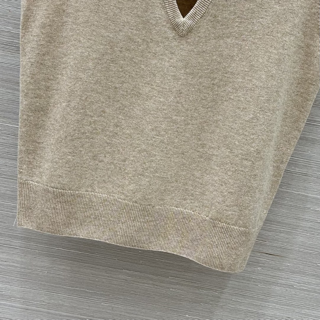 High-Quality Single-Mode Women’s Wool Vest Suit in Three Colors - 图片 5