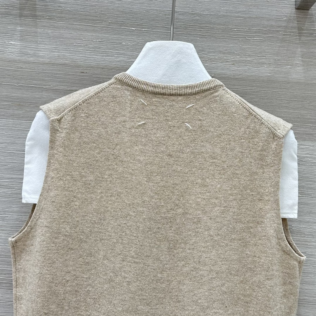 High-Quality Single-Mode Women’s Wool Vest Suit in Three Colors - 图片 9