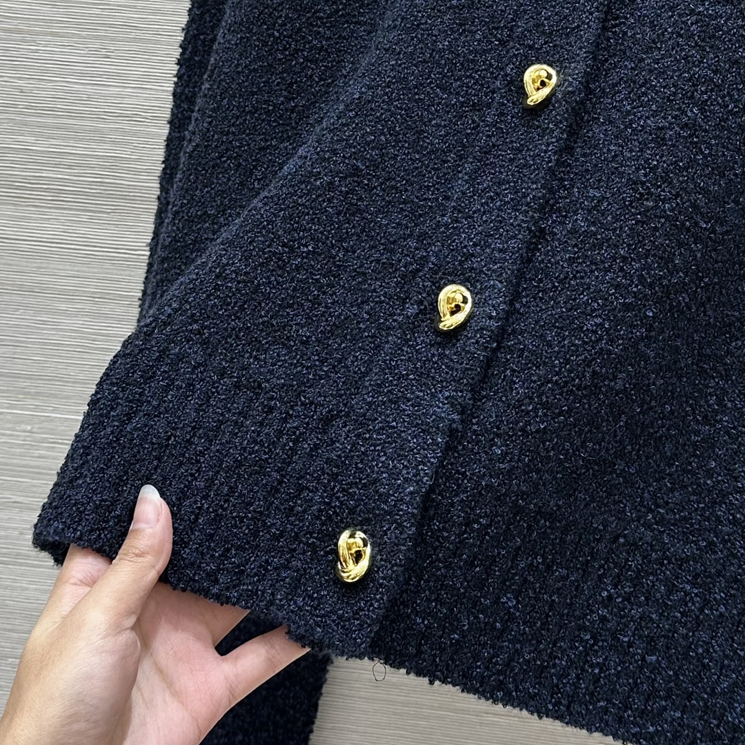 High-End Single-Size Female Suit: Exclusive BV 24 Fall Winter Collection - 图片 7