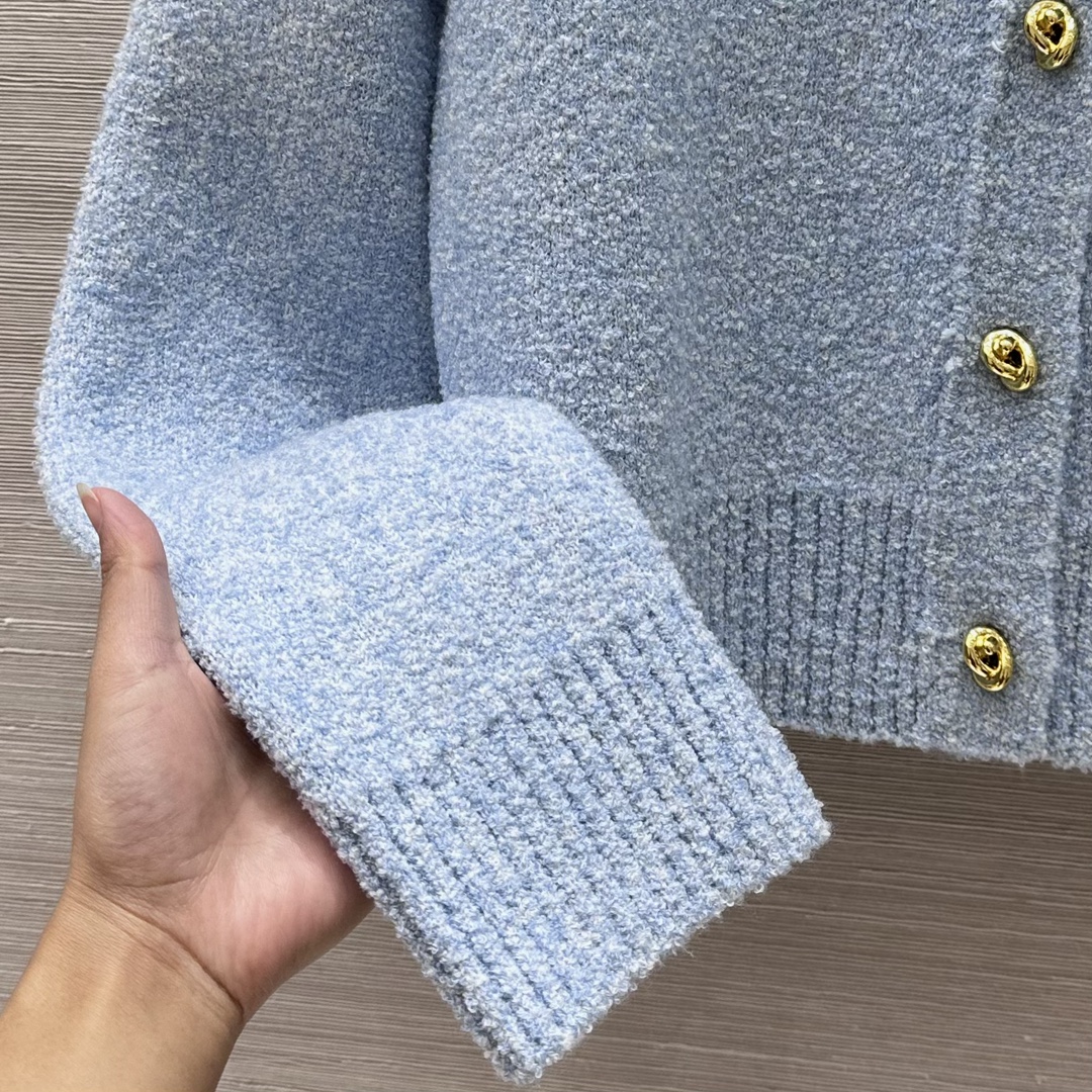 High-End Single-Size Female Suit: Fall-Winter Collection Highlights - 图片 6