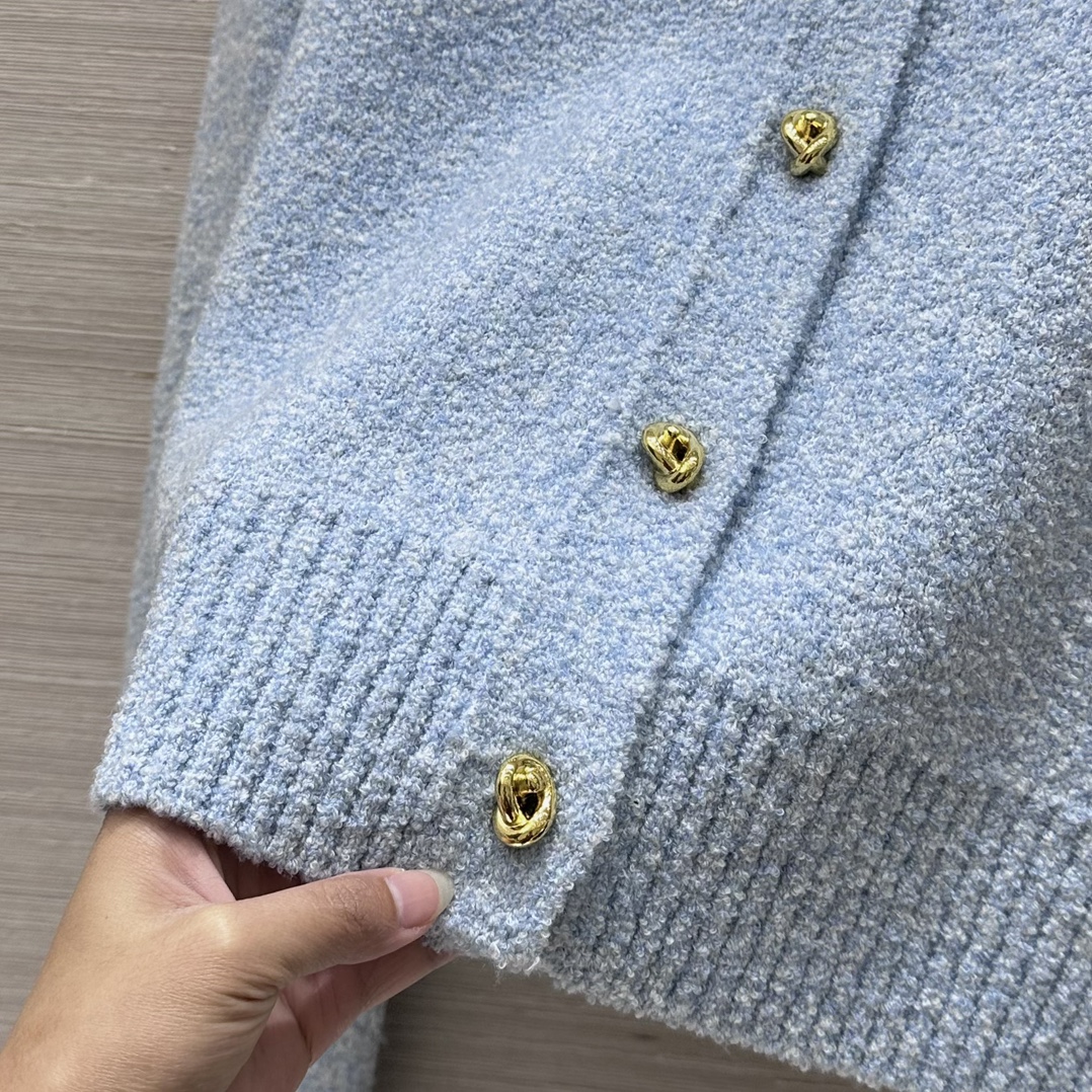 High-End Single-Size Female Suit: Fall-Winter Collection Highlights - 图片 7