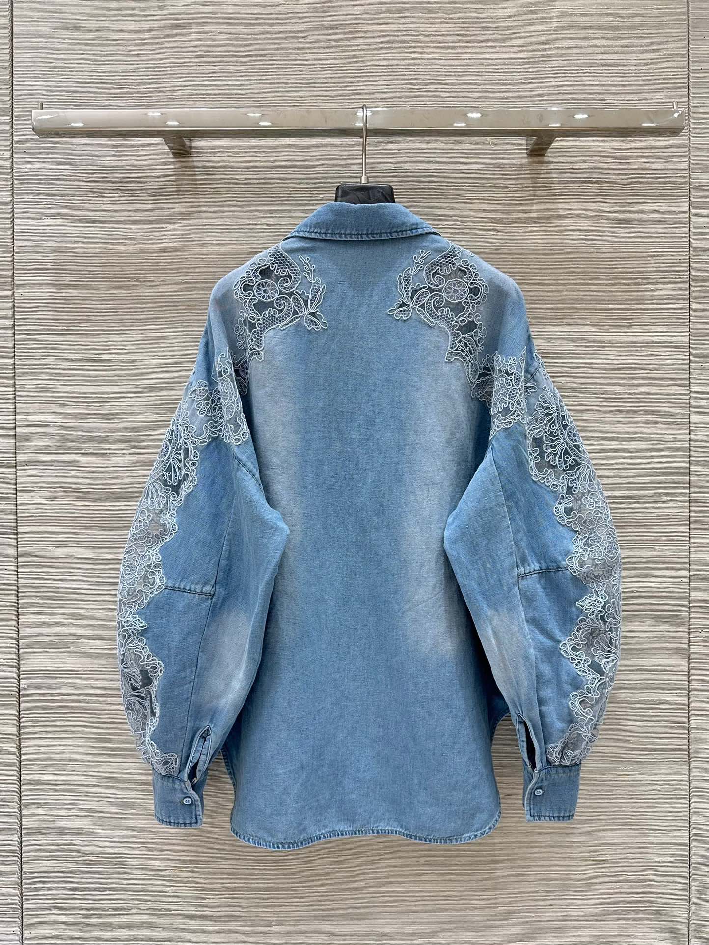 Stylish Cowboy Shirt with Hand-Carved Laces and Custom 3D Details - 图片 8