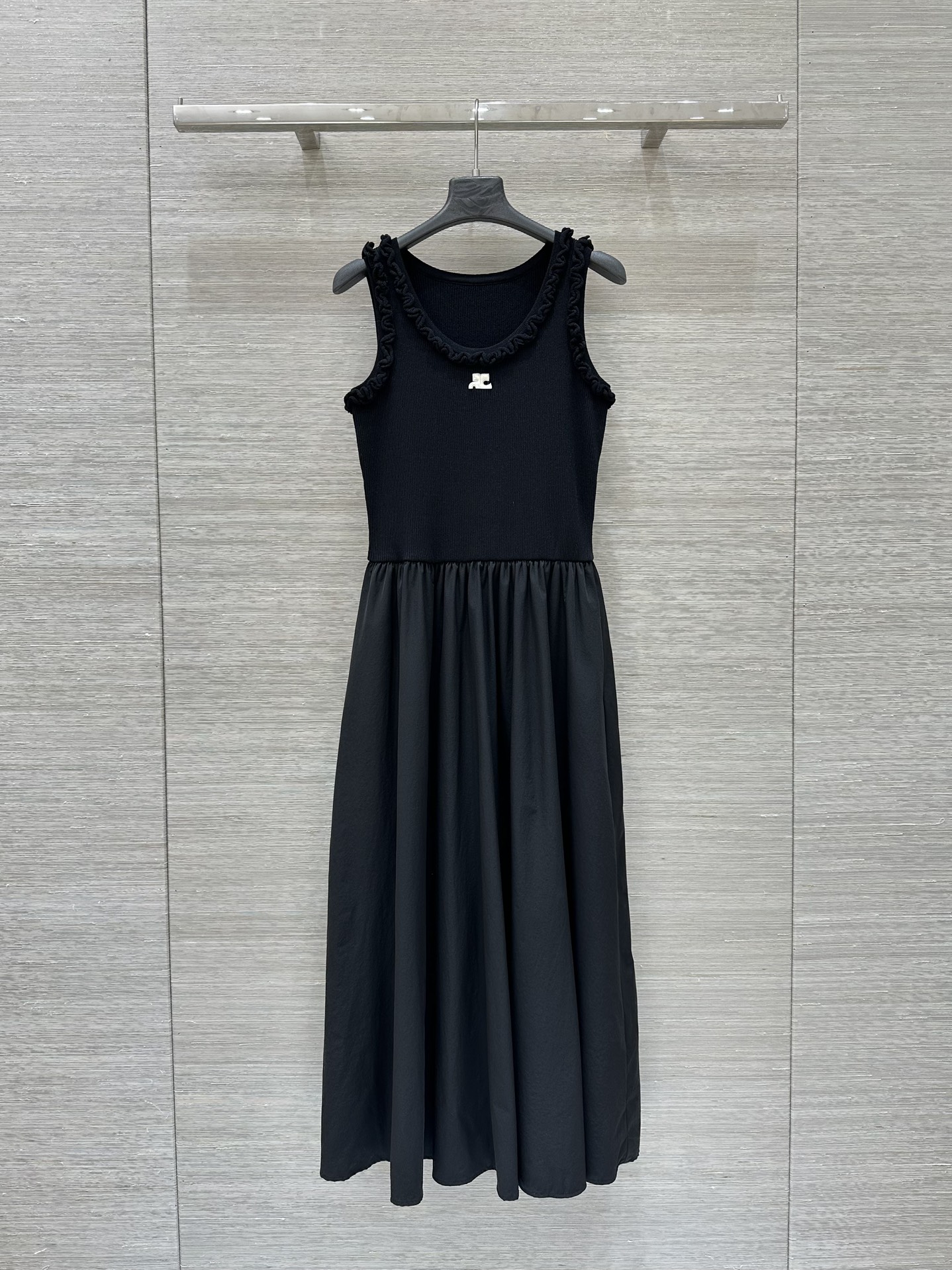 Exclusive Quality Control: Bad-Ass Woman’s Summer Fashion Collection, Classic Black System