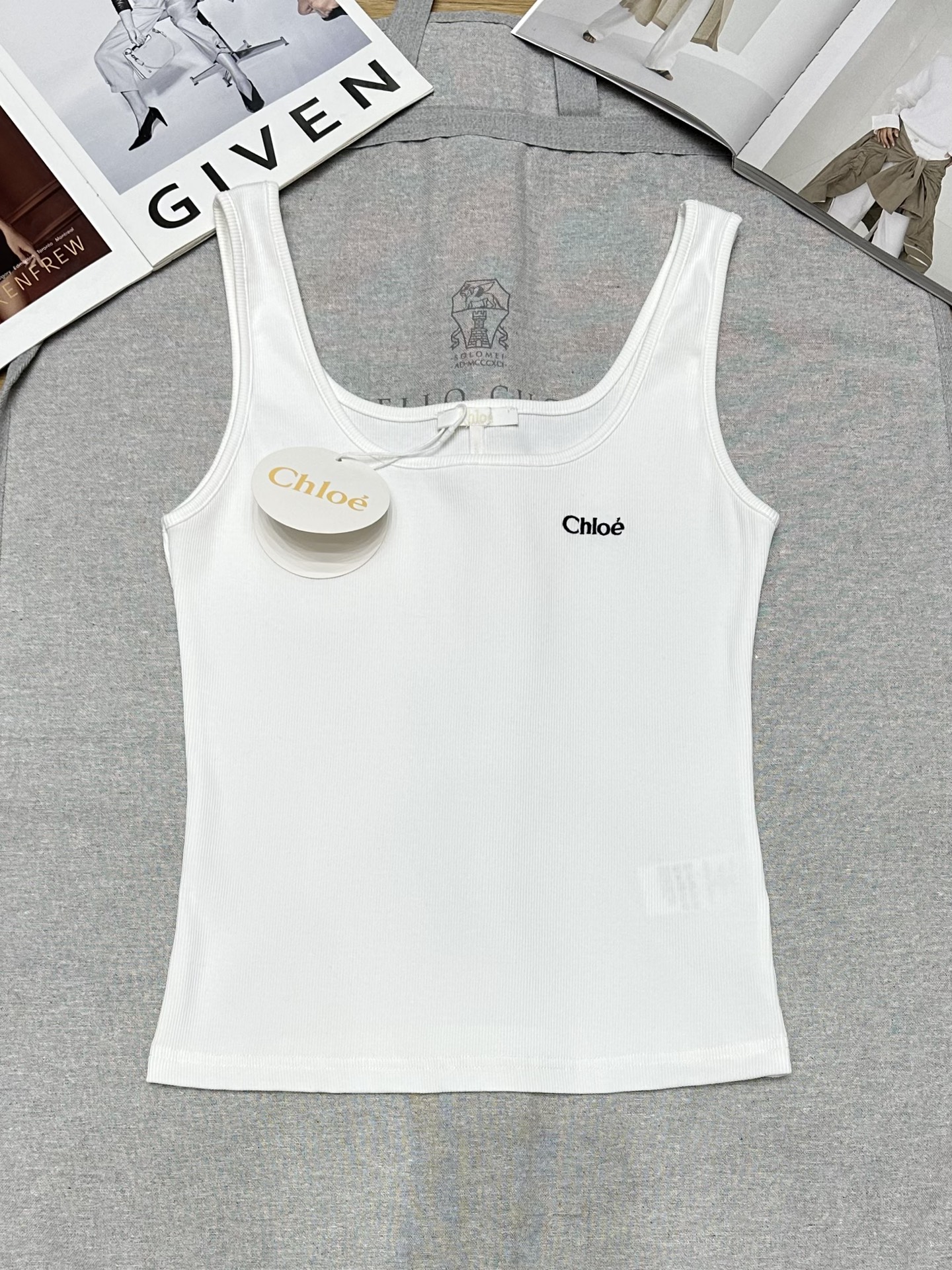 Chlo’s New Summer Collection: Customized Female Vests with Quality Details
