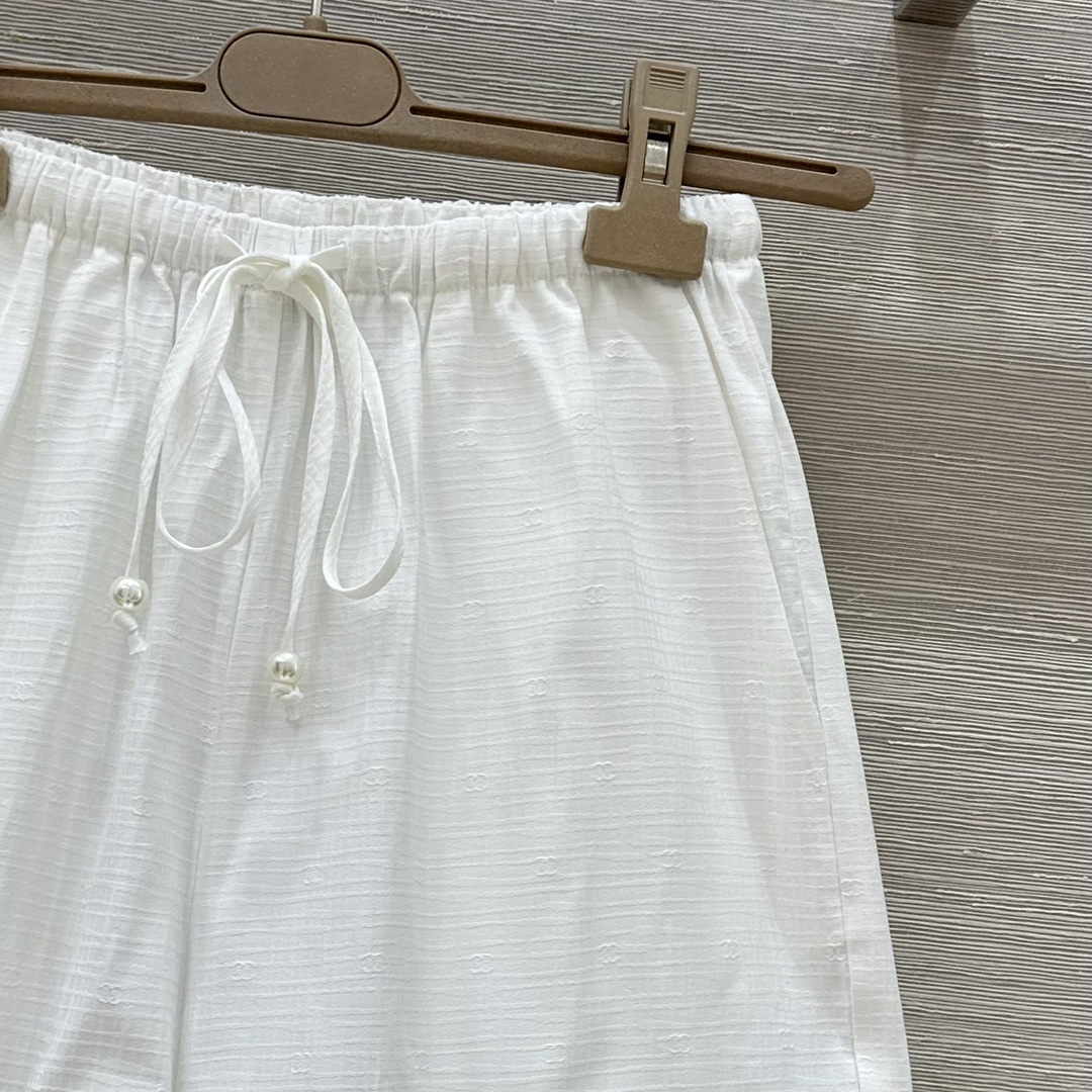 High-end Crocheted Thongs: Luxury Vacation Series with Custom Design Shorts - 图片 4