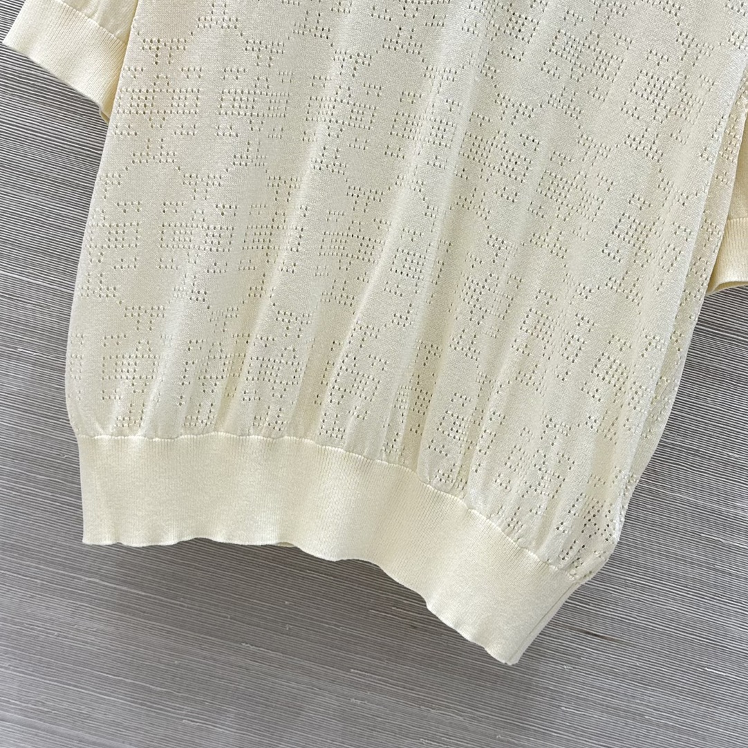 Tory Burch Spring/Summer Women’s Outfit Review: Classic Black Hook Design, Delicate Touch. - 图片 6