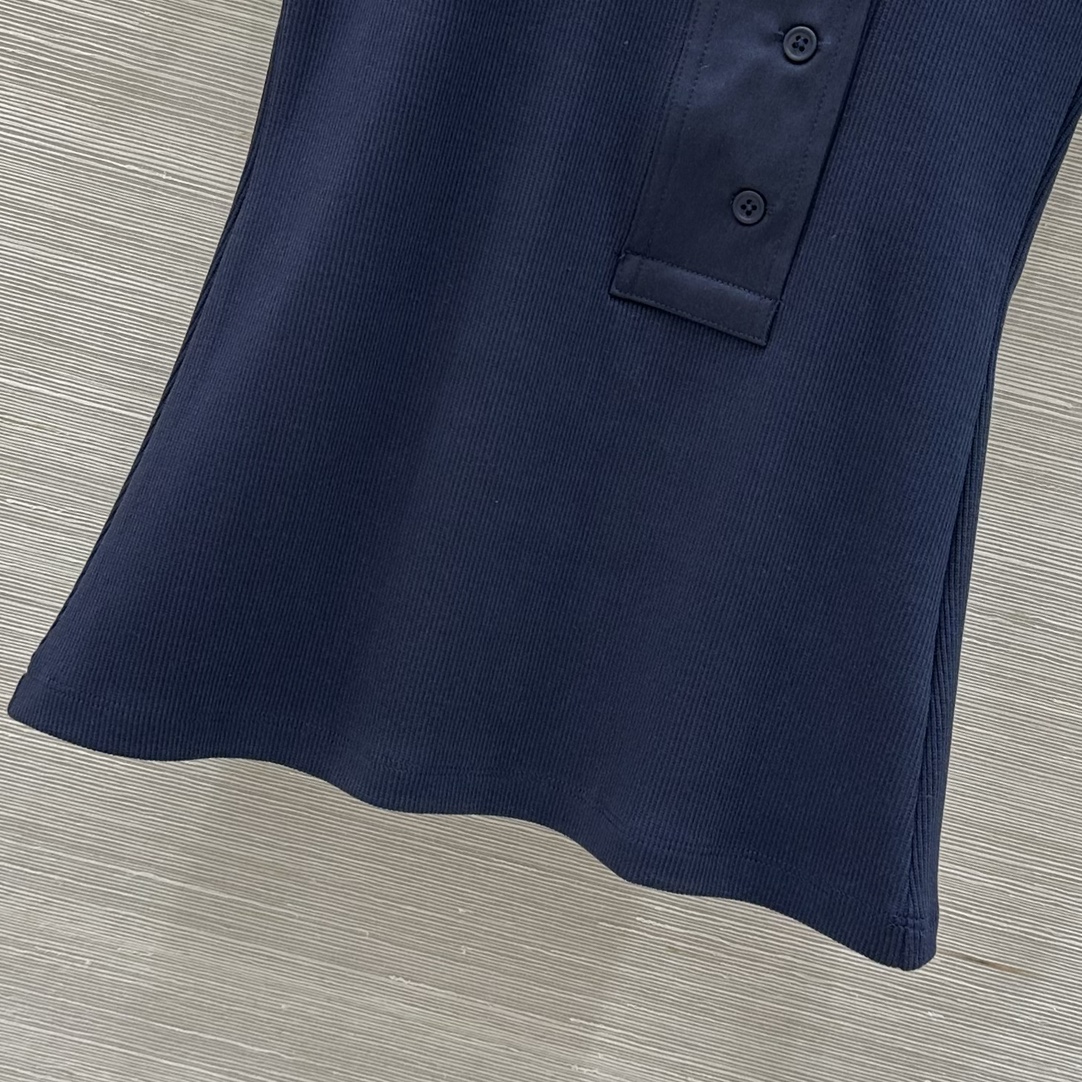 Exclusive Quality Control: Customized Cotton U-Collared T-Shirt for Summer Fashion - 图片 6