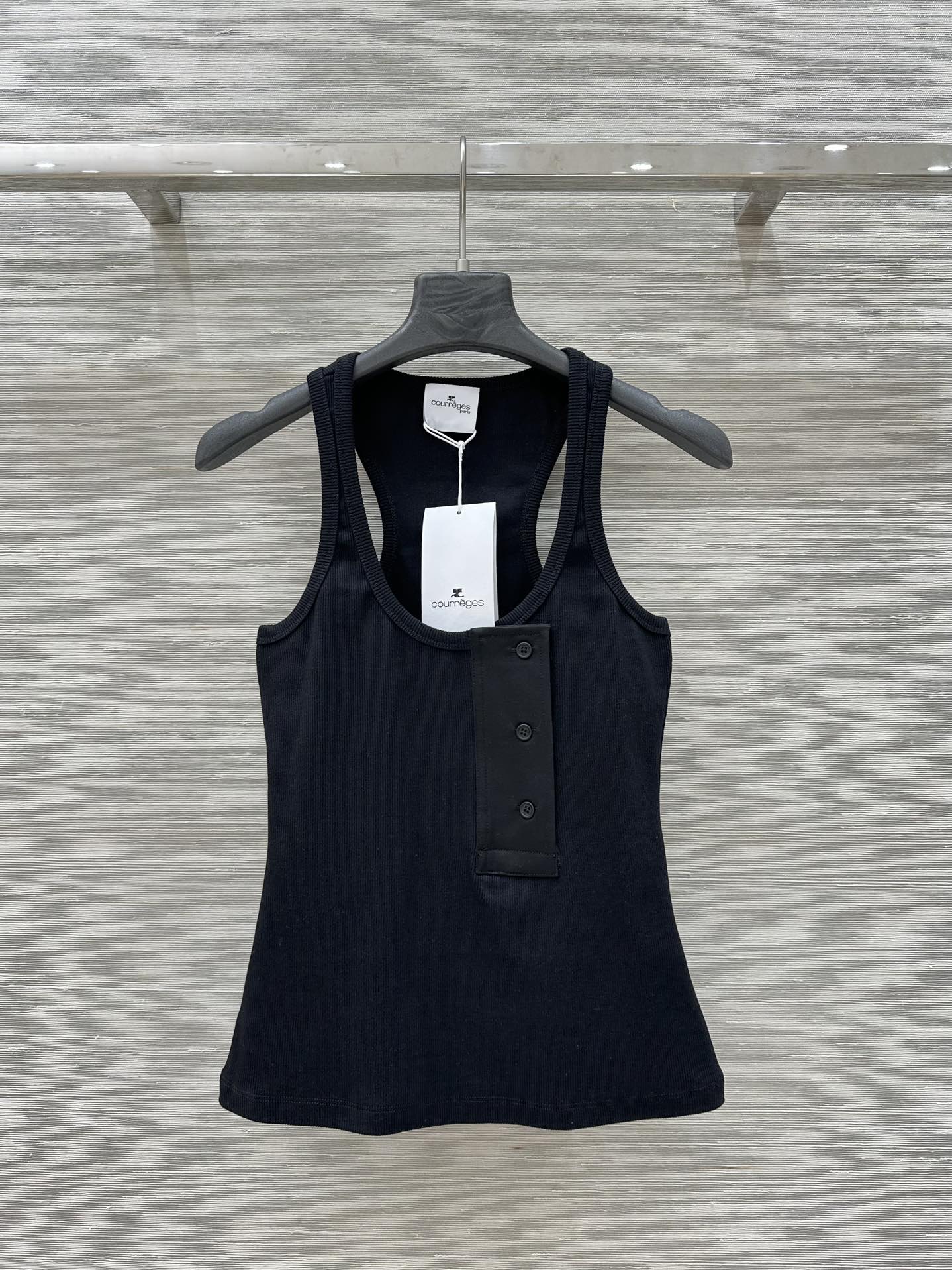 Courrag* 25 Springs and Summers New Series: High-Quality, Customized Women’s Vest Collection