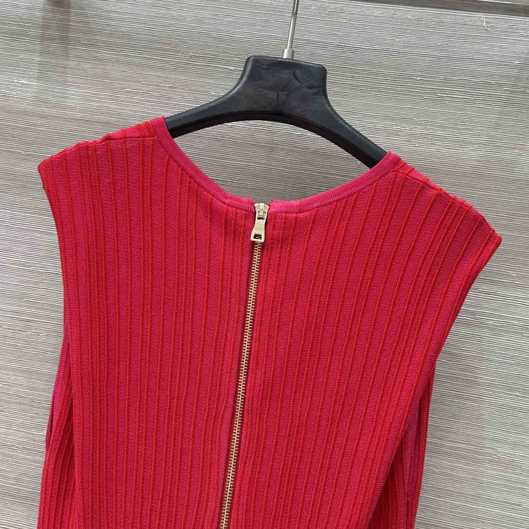 Balmain Original Quality Women’s Suit: French Sweet V-Neck Dress, Stylish Design. - 图片 9