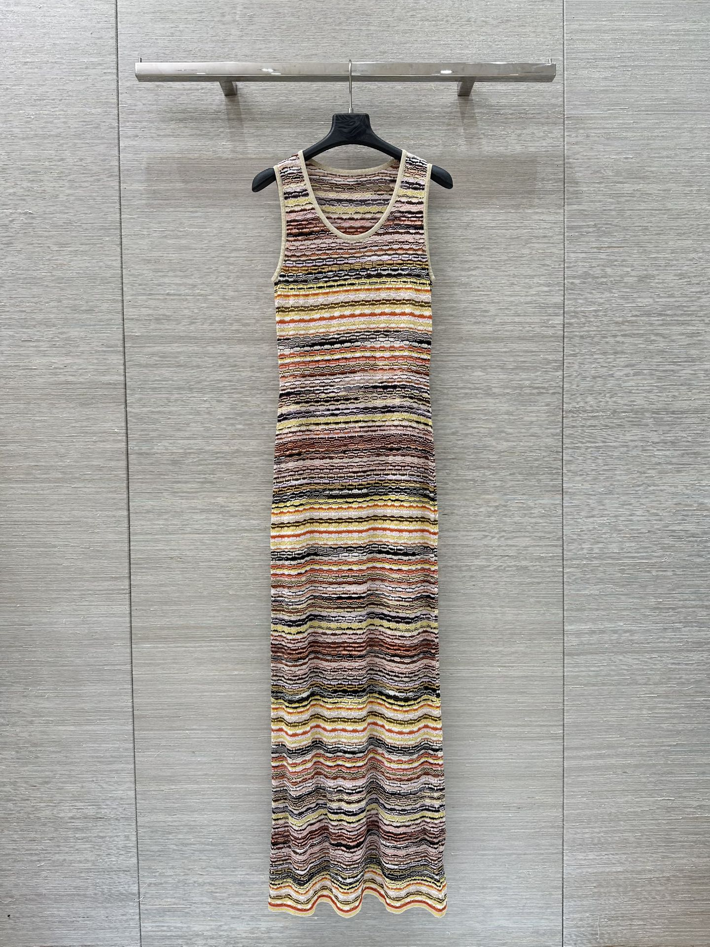 Misson * 25 Spring/Summer Collection: P598 One-Size-Fits-All Dress in New Color