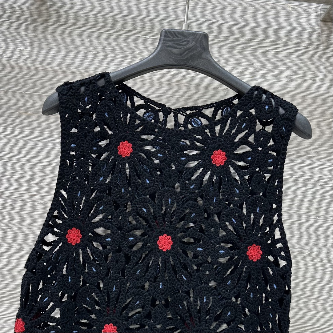 Elegant and Comfy: Maje’s High-Level P518 Woman’s Suit Review - 图片 2