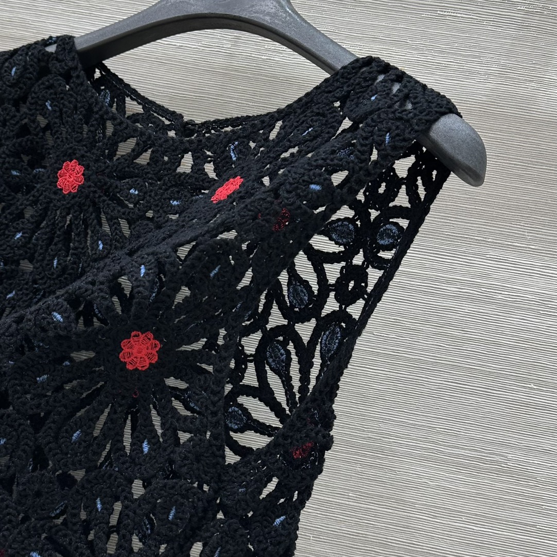 Elegant and Comfy: Maje’s High-Level P518 Woman’s Suit Review - 图片 4