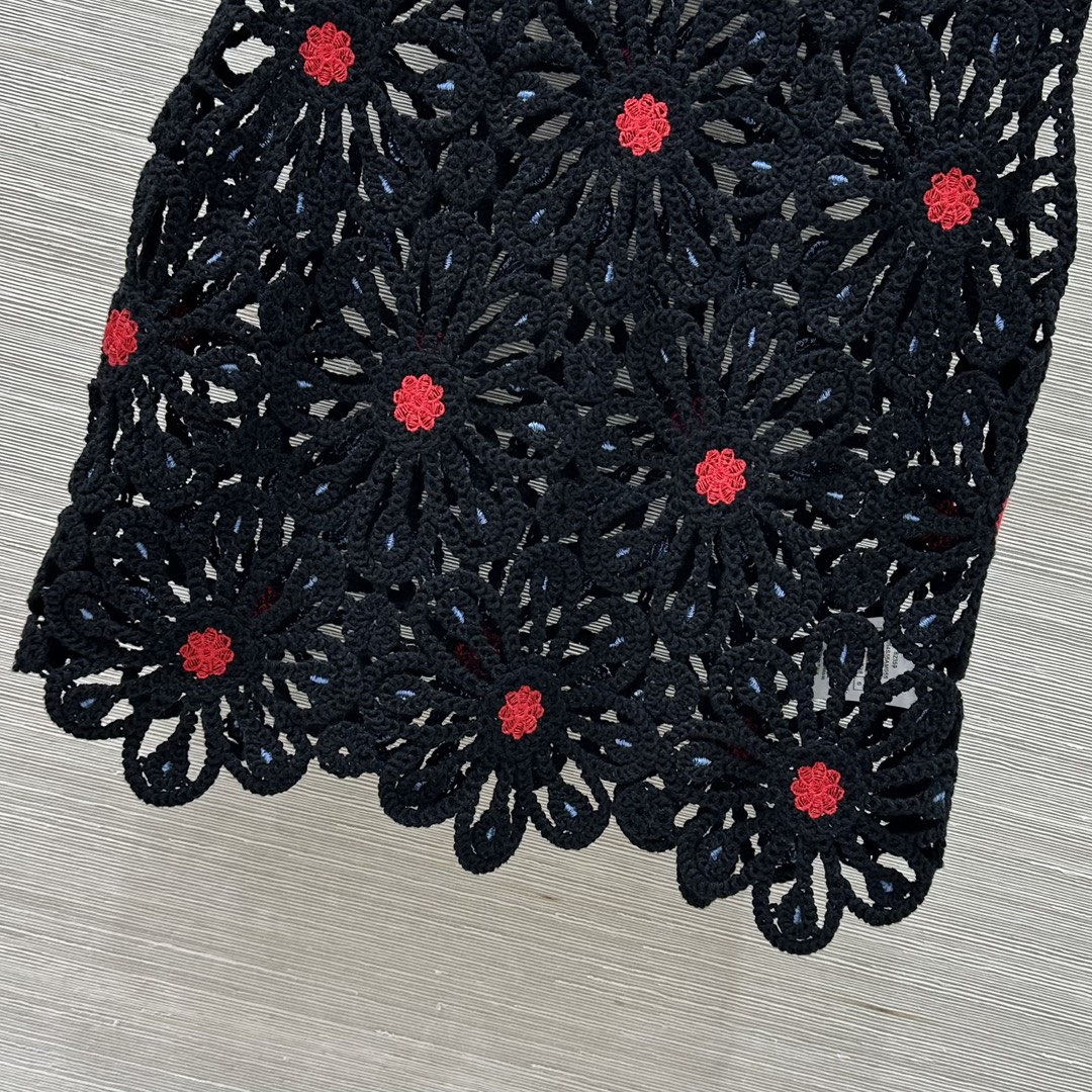 Elegant and Comfy: Maje’s High-Level P518 Woman’s Suit Review - 图片 5