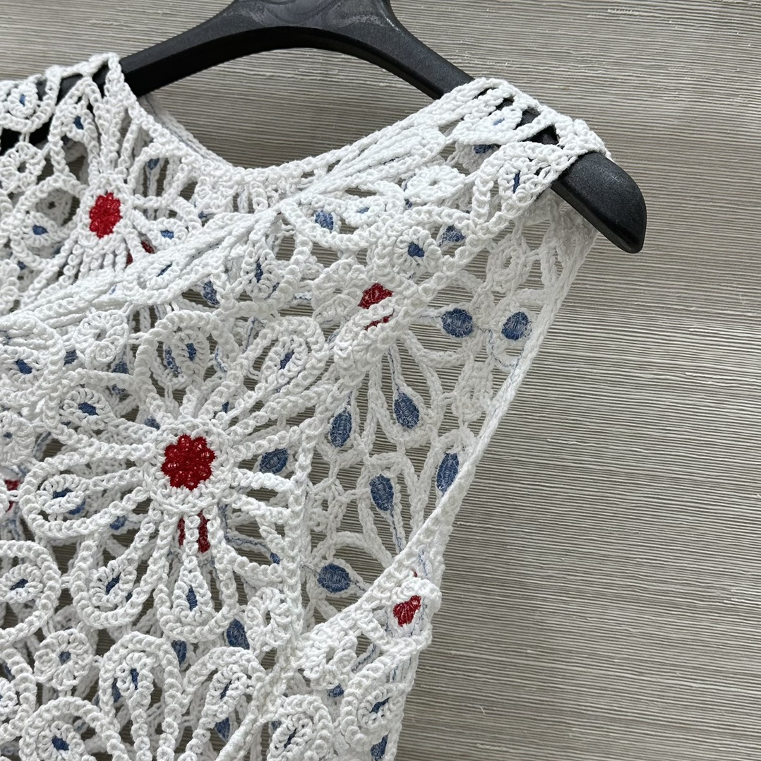Maje’s P518 Suit: High-Level Glitch with Swiss Knitting Style & Comfy Fit - 图片 4