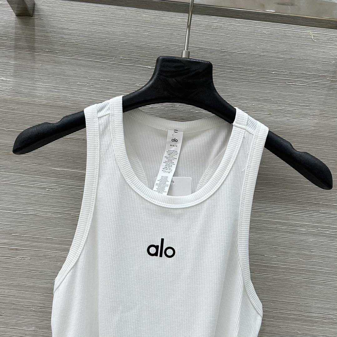 Stylish One-Size-Fits-All Female Outfit with Super-Fired Vests: P345 Collection Review - 图片 2