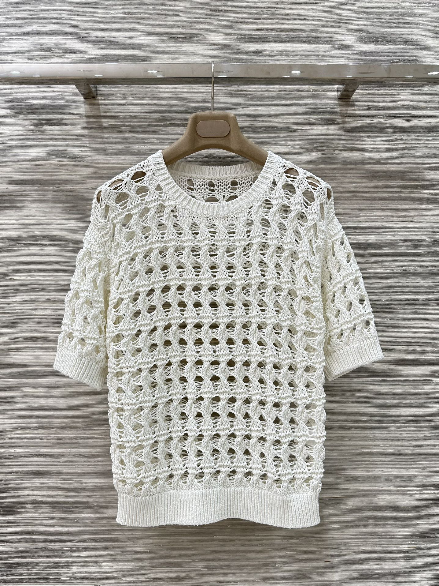 Luxury Linen Suit P518: Elegant, Exclusive, and Expensive Import with Swiss Knitting