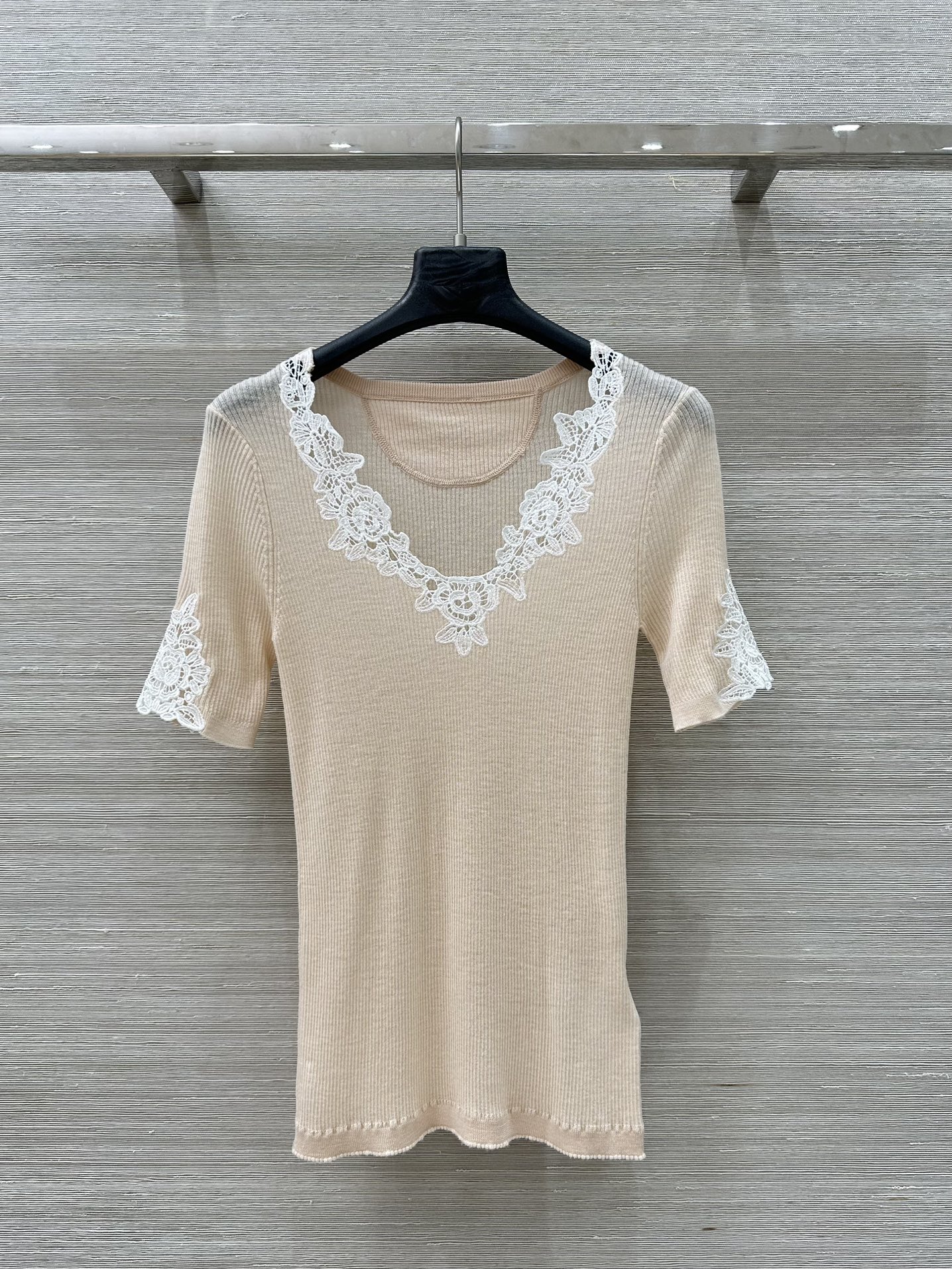 Stylish P667 Female Suit with YB Package for 25 Springs Start-Up - 图片 1