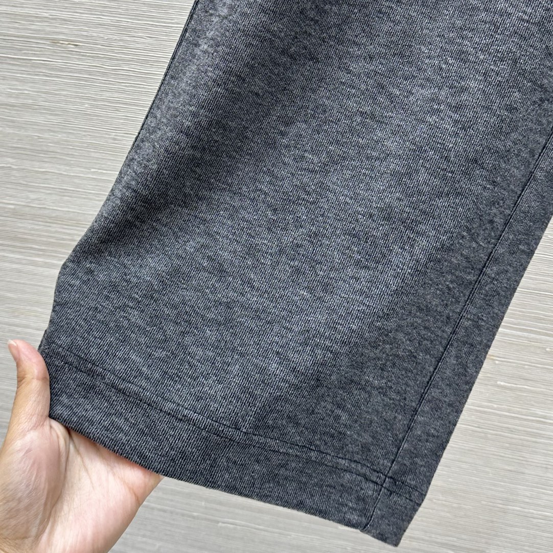 Alo 25 Spring-Summer New Female Suit: Lazy, Stylish, and Comfortable Tailored Fabric - 图片 7