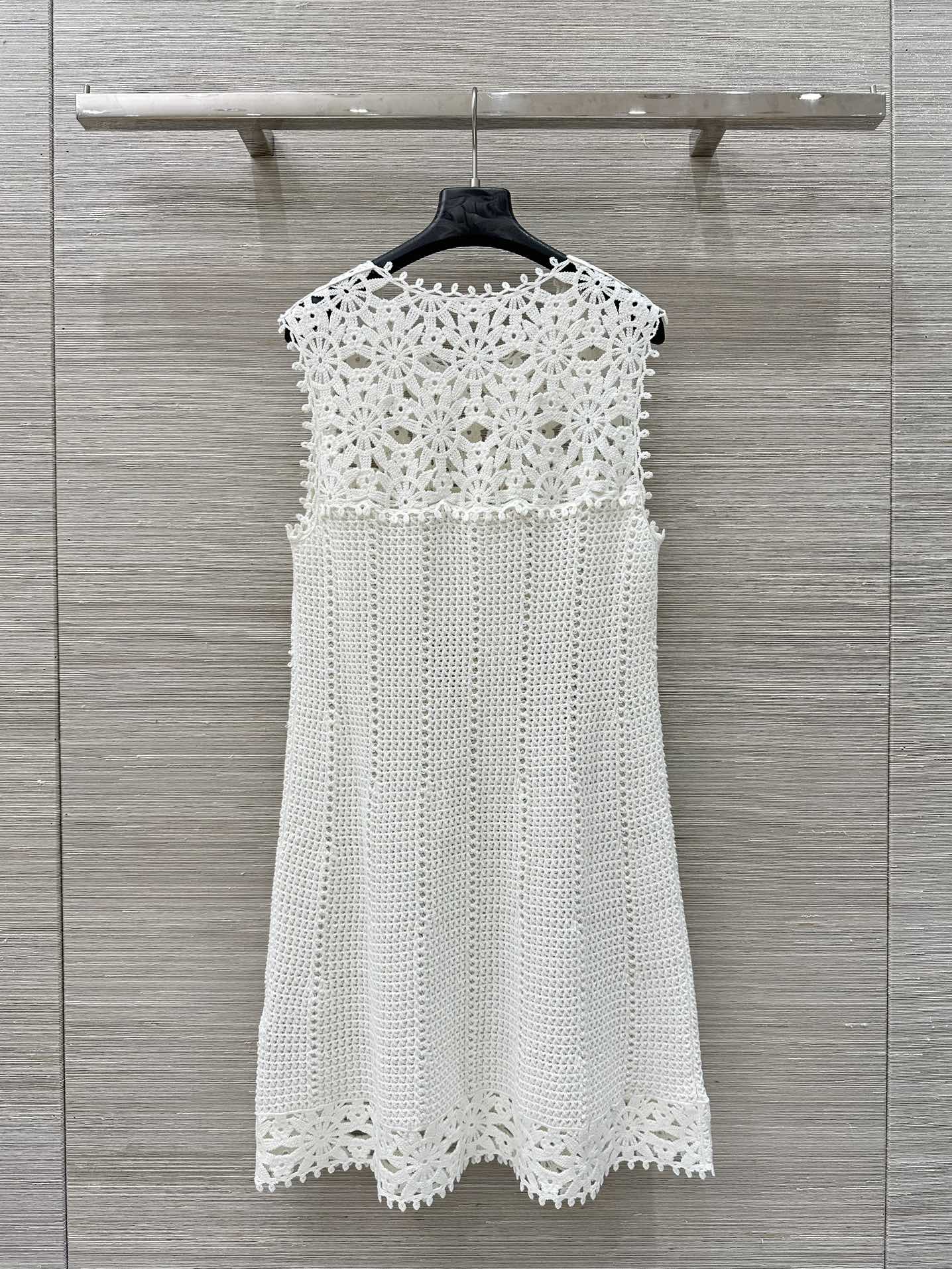 P736: French-Style Elegance in One-Size-Fits-All Female Suit with Exclusive Packaging - 图片 8