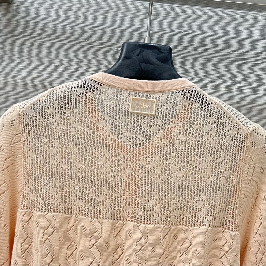 Chlo 25 Springs: Stylish, Cozy, High-Quality Orange Vest with Charming Collar. - 图片 9