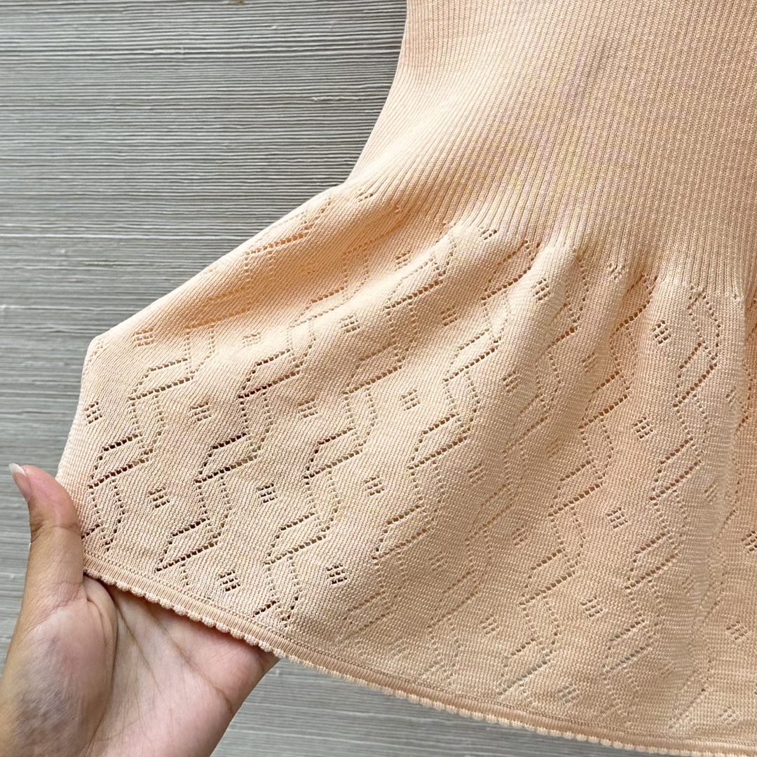 Chlo*25 Crochet Vest: Stylish and Sexy Sun-Deep Orange Design for Summer - 图片 6