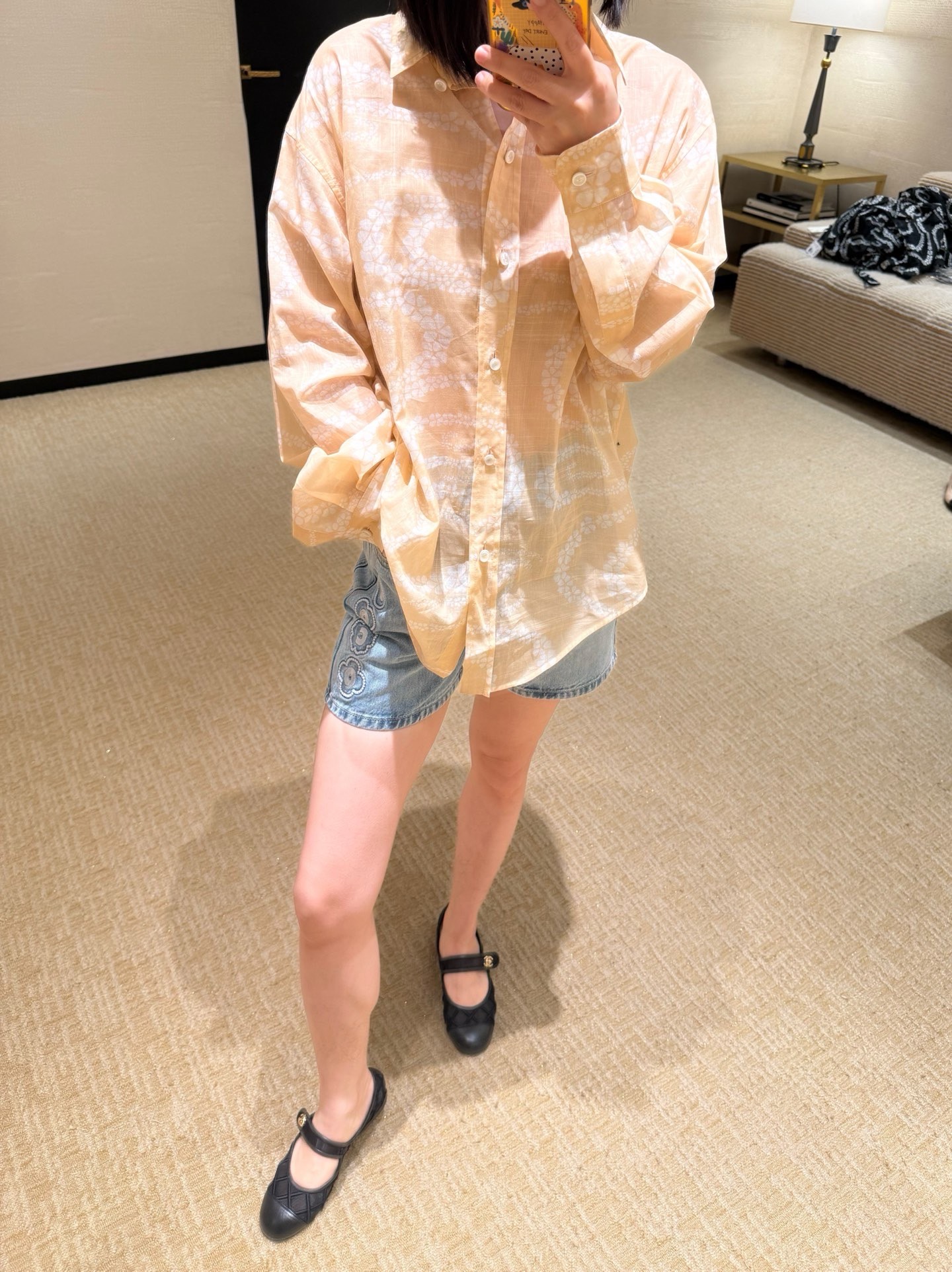 [Chanel Women