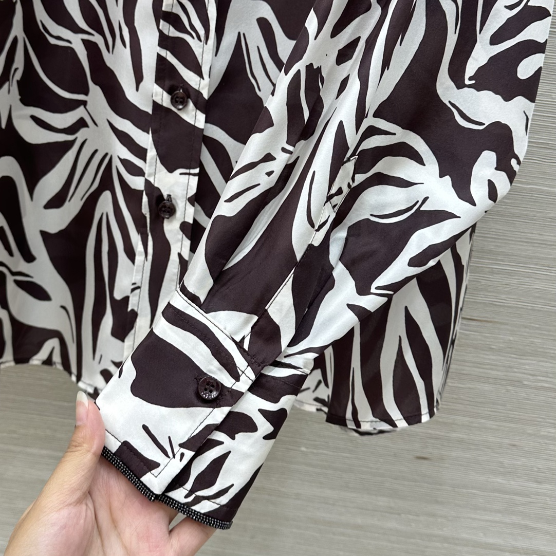 French Silk Shirt: Elegant Design, High-Quality Fabric, Classic Style, Customizable Printing. - 图片 6