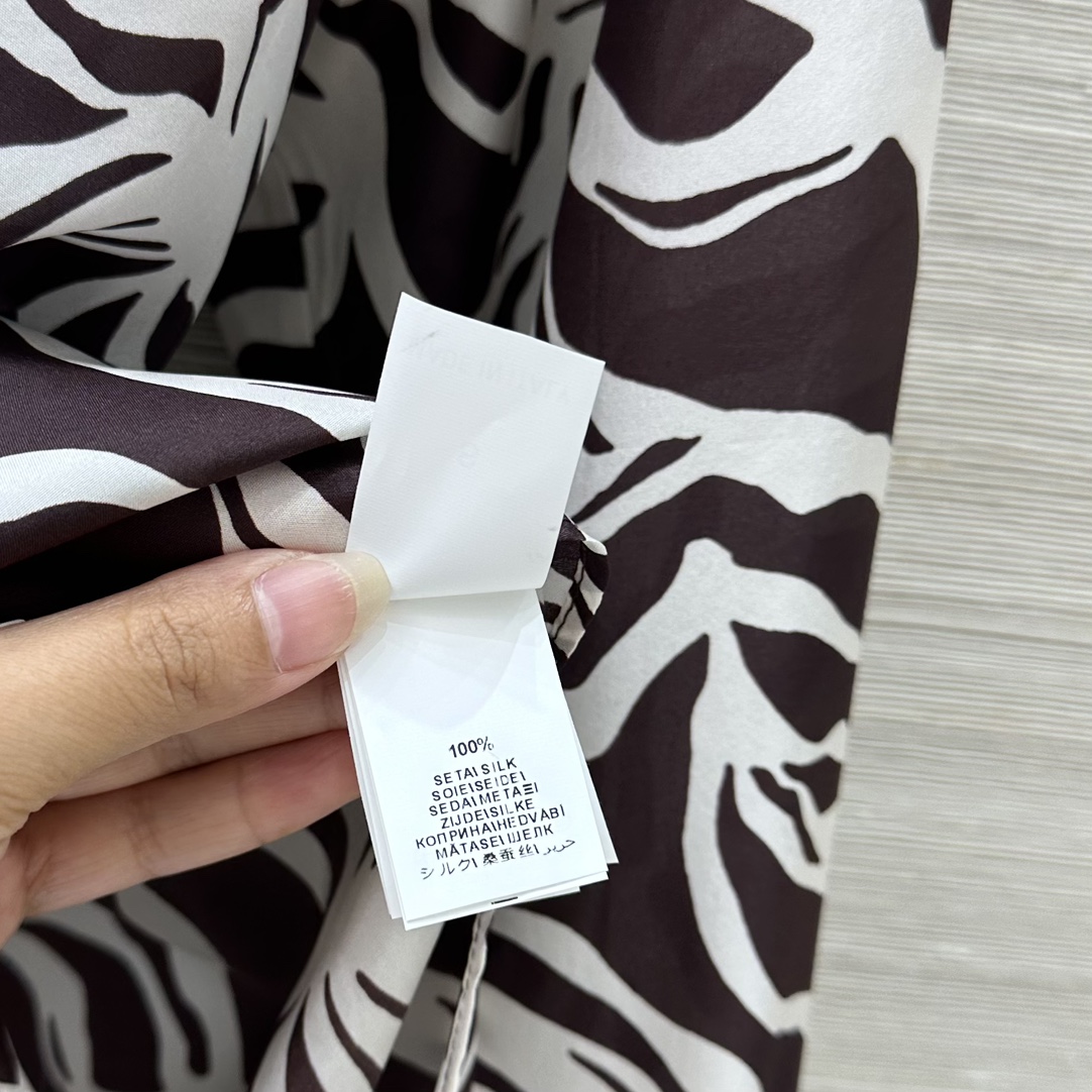 French Silk Shirt: Elegant Design, High-Quality Fabric, Classic Style, Customizable Printing. - 图片 8