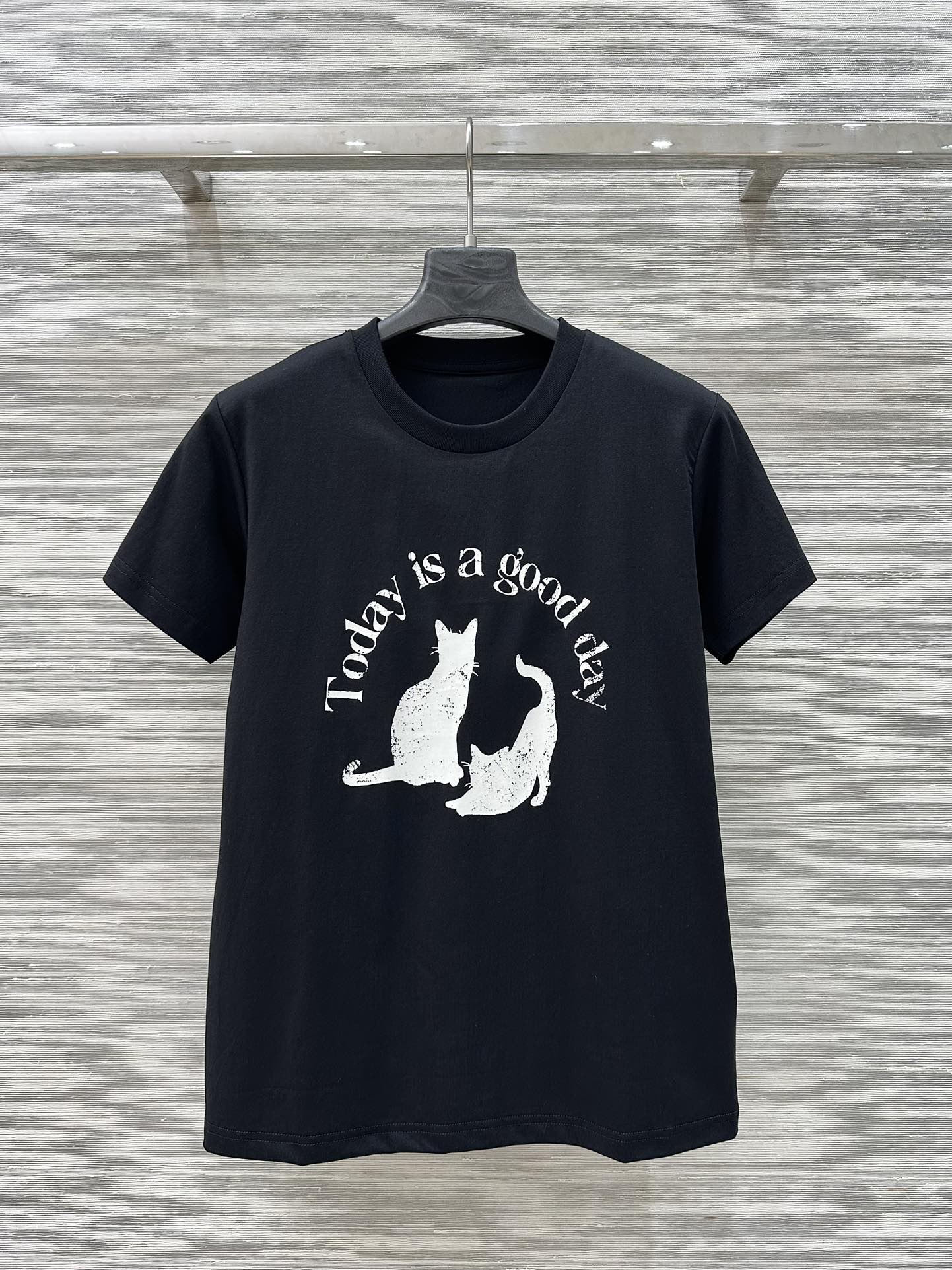 “MoCo College Women’s Custom Cotton T-shirts: Original, Luxurious, and Stylish Design”