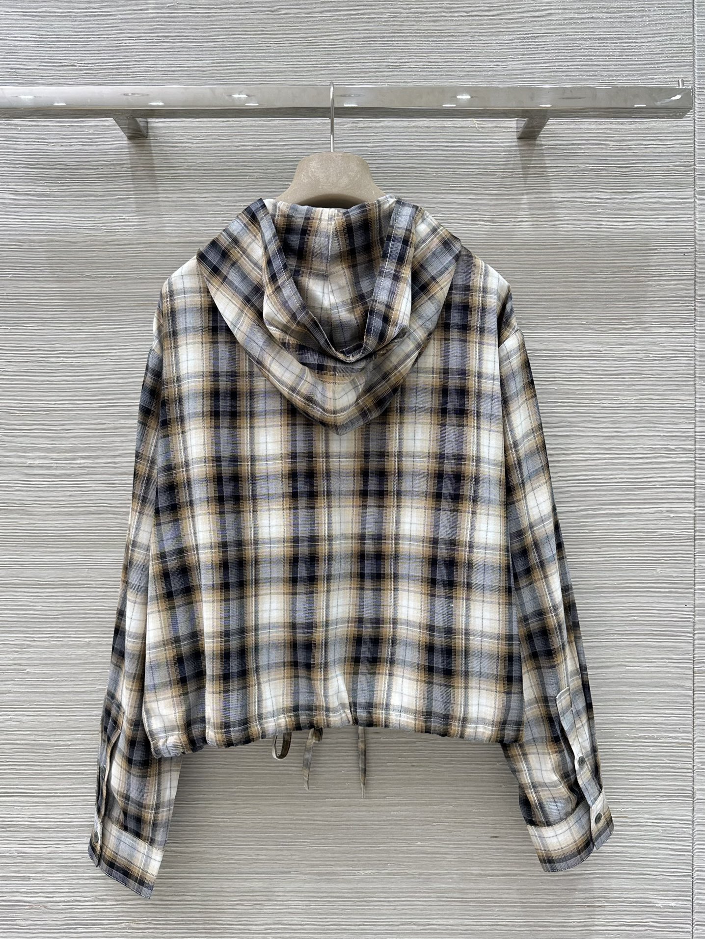 Exclusive Original Ferocious Female Suit with Packaging Quality for Spring/Summer ’96. - 图片 8