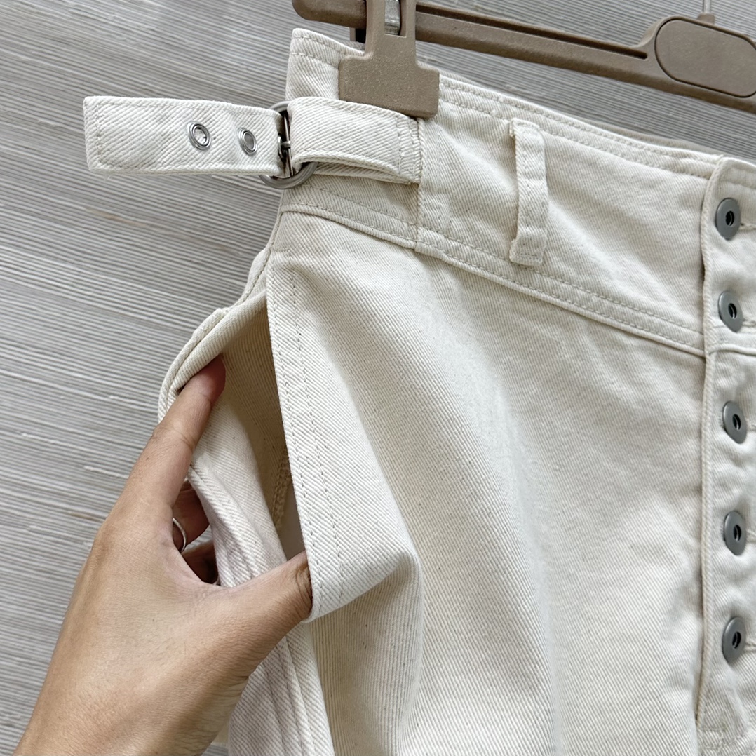 “JIL 25S Spring-Summer Collection: Unique Design, High Quality, Various Sizes Available” - 图片 4