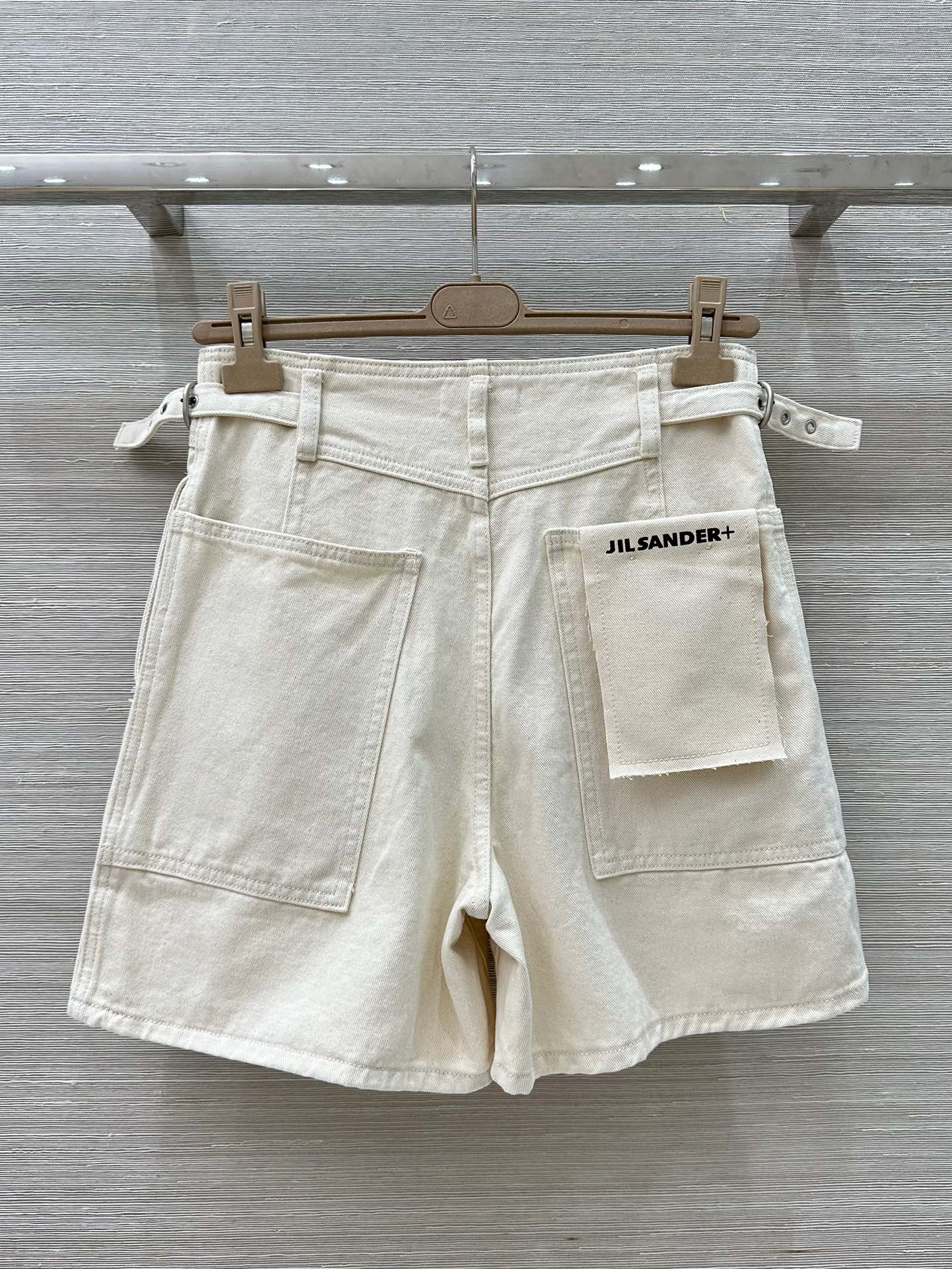“JIL 25S Spring-Summer Collection: Unique Design, High Quality, Various Sizes Available” - 图片 1