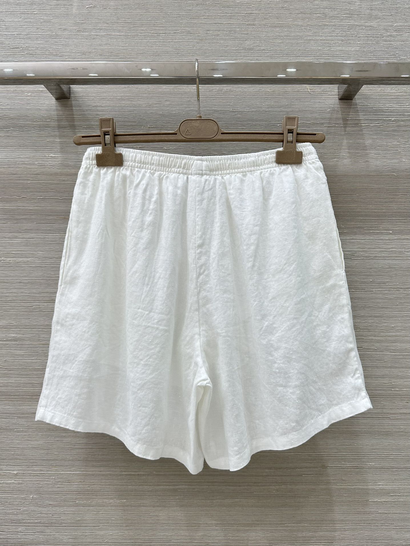 High-Quality White Linen Shorts for Women: Exclusive, Classic, Elegant Design - 图片 8