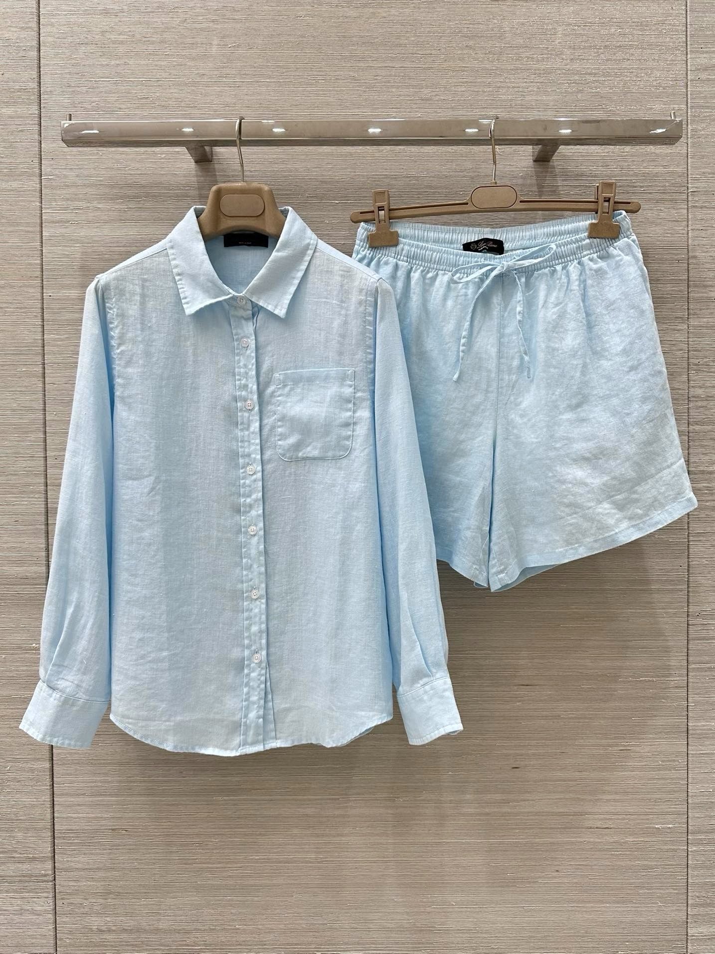 High-End Linen Shorts: Classic Design with Quality Details and Delicate Fabric