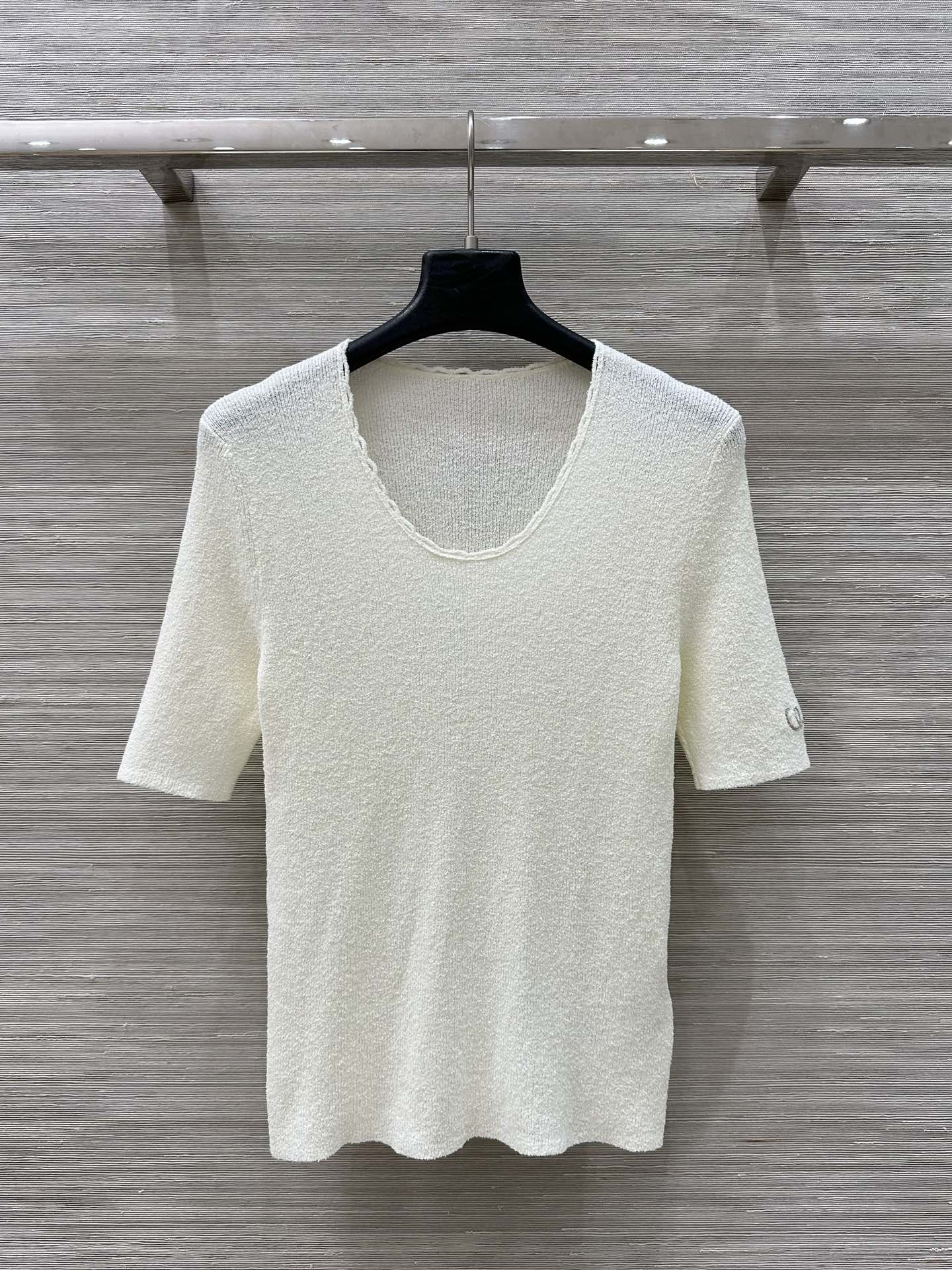 High-Quality Women’s Suit with YB Packaging for 25 Springs: Exclusive Start-up!