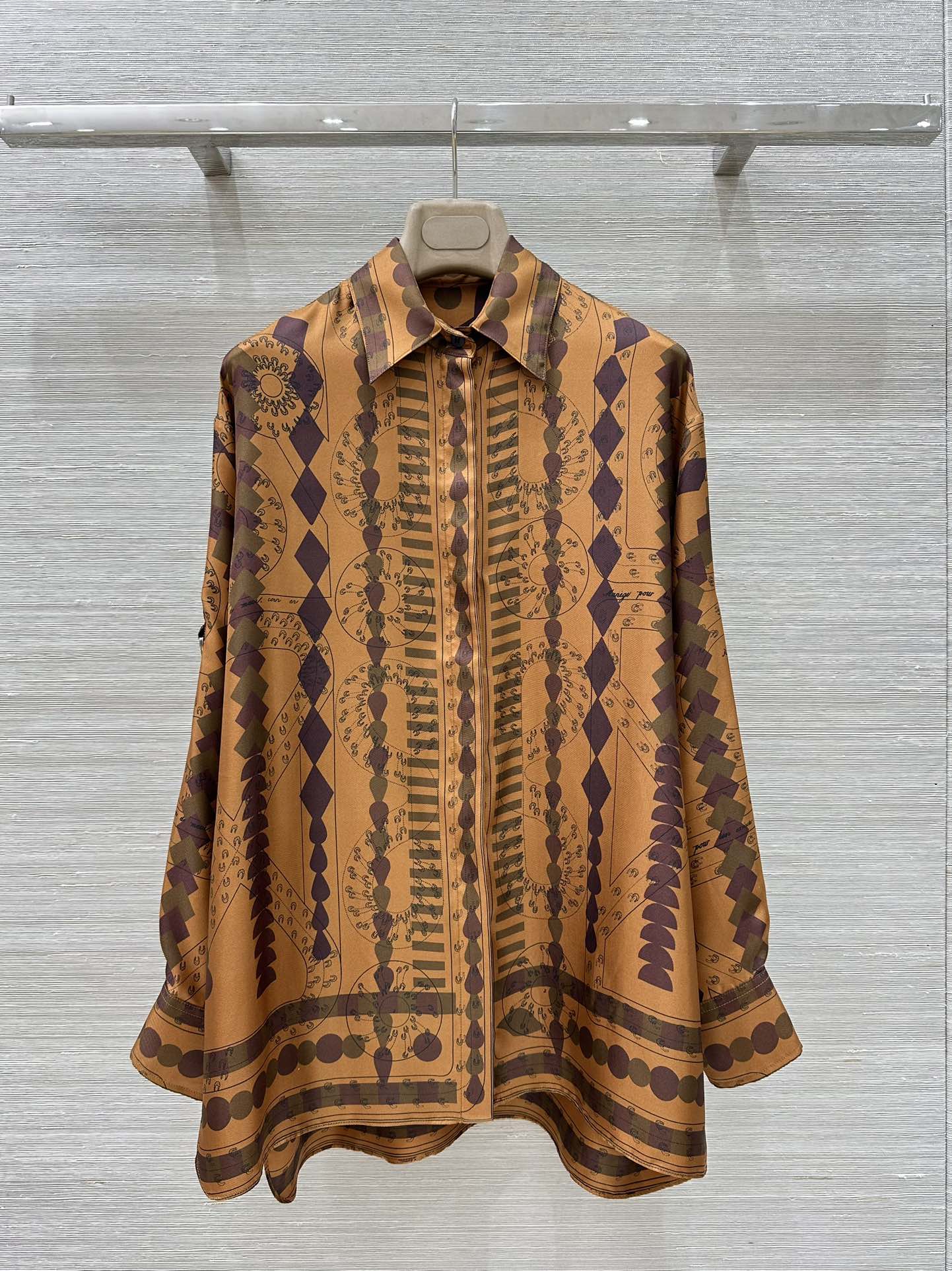 P1032 Women’s Silk Suit with Cuff-Tipped Shirts for Early Autumn - 图片 1