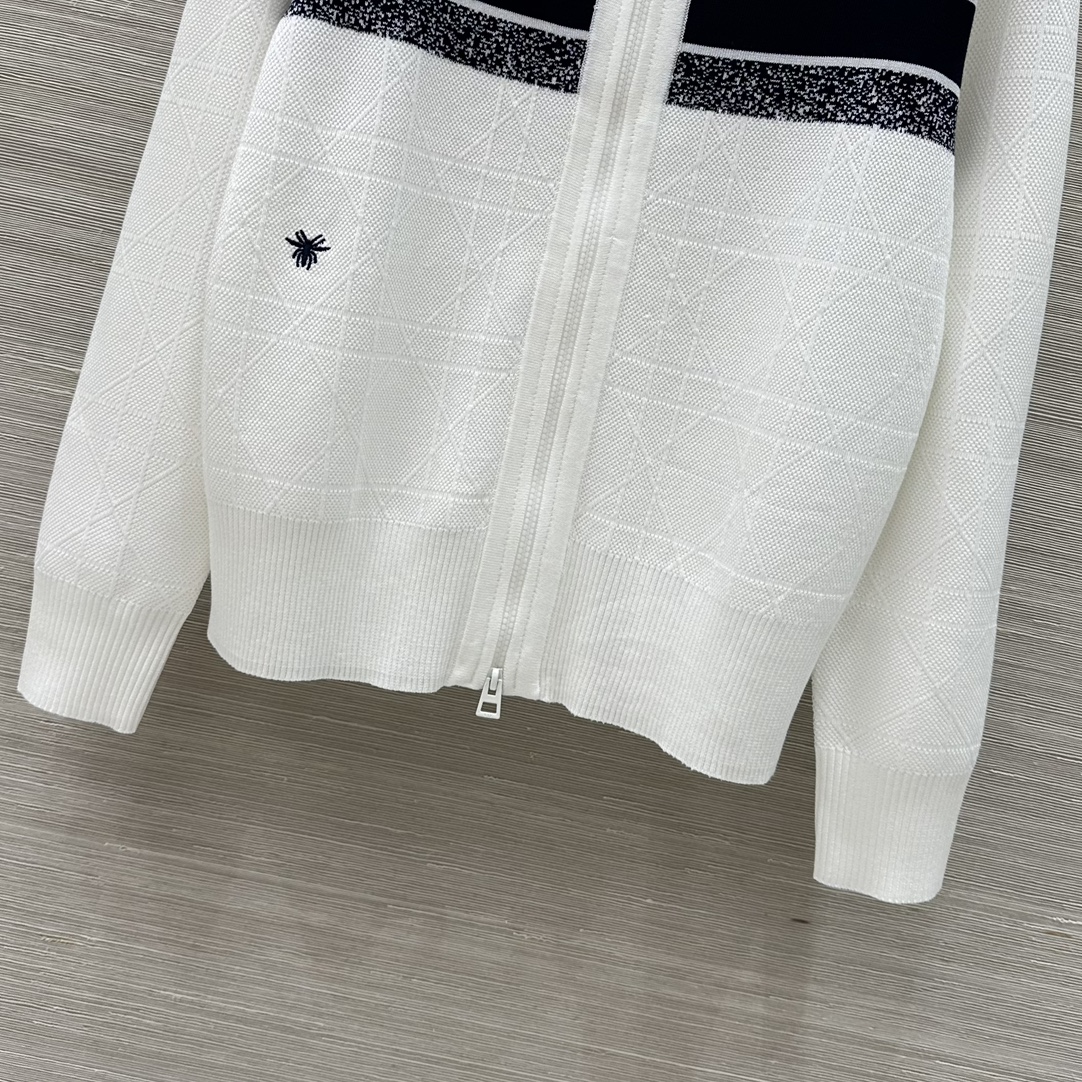 New MissD Fall/Winter Suit: Naval Wind Design, Bee Embroidery, Lazy Chic Style - 图片 5