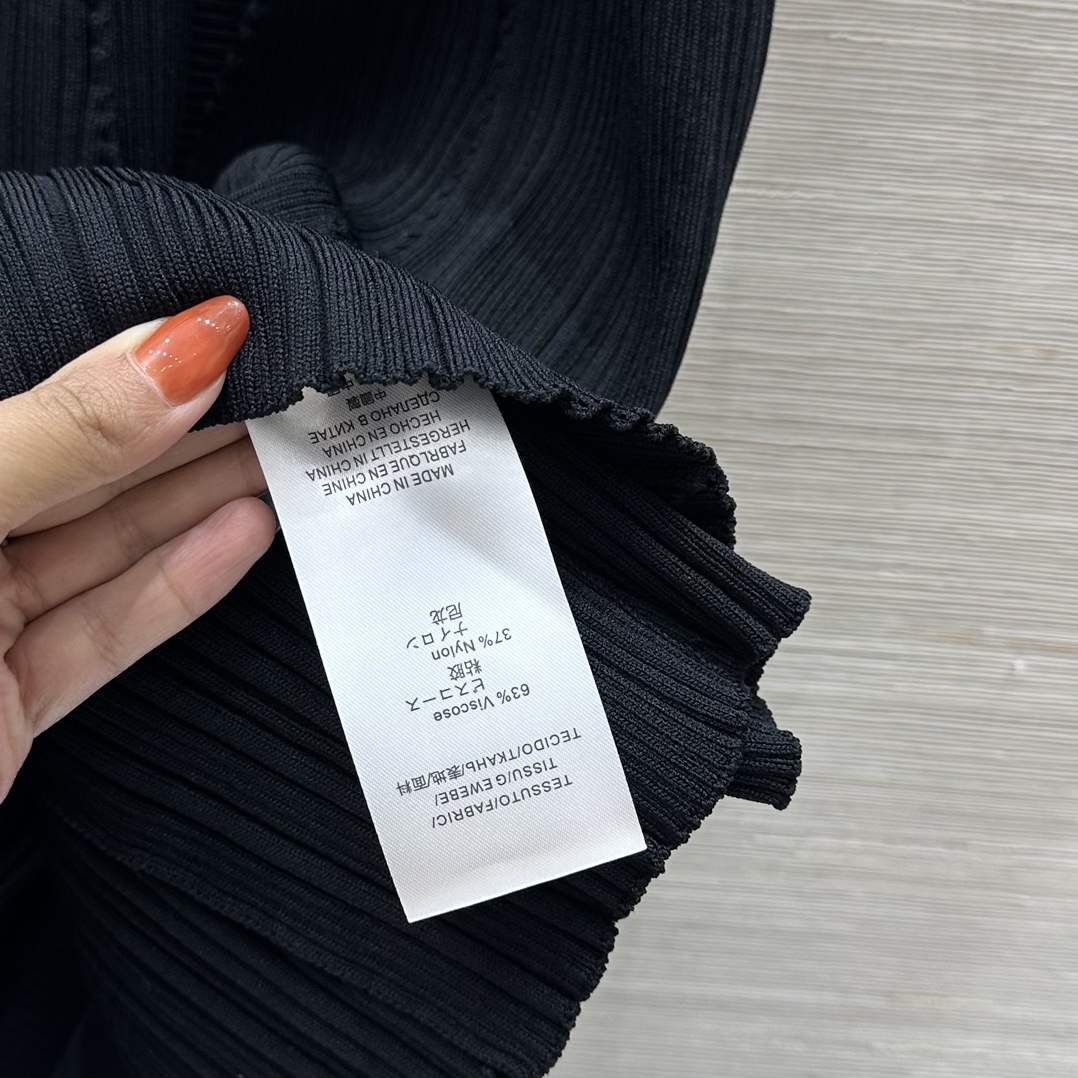 Customizable Cozy Ice Silk Dress for 1.5-Year-Old: Skin-Friendly and Stylish Options - 图片 8