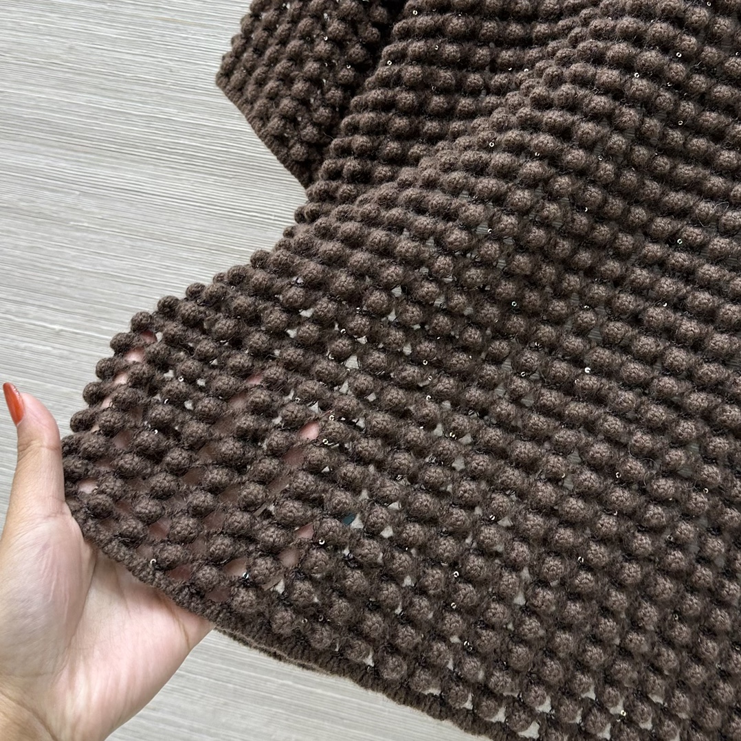 Luxury Hand-Woven Women’s Suit with Classic Style and Exclusive Quality - 图片 7