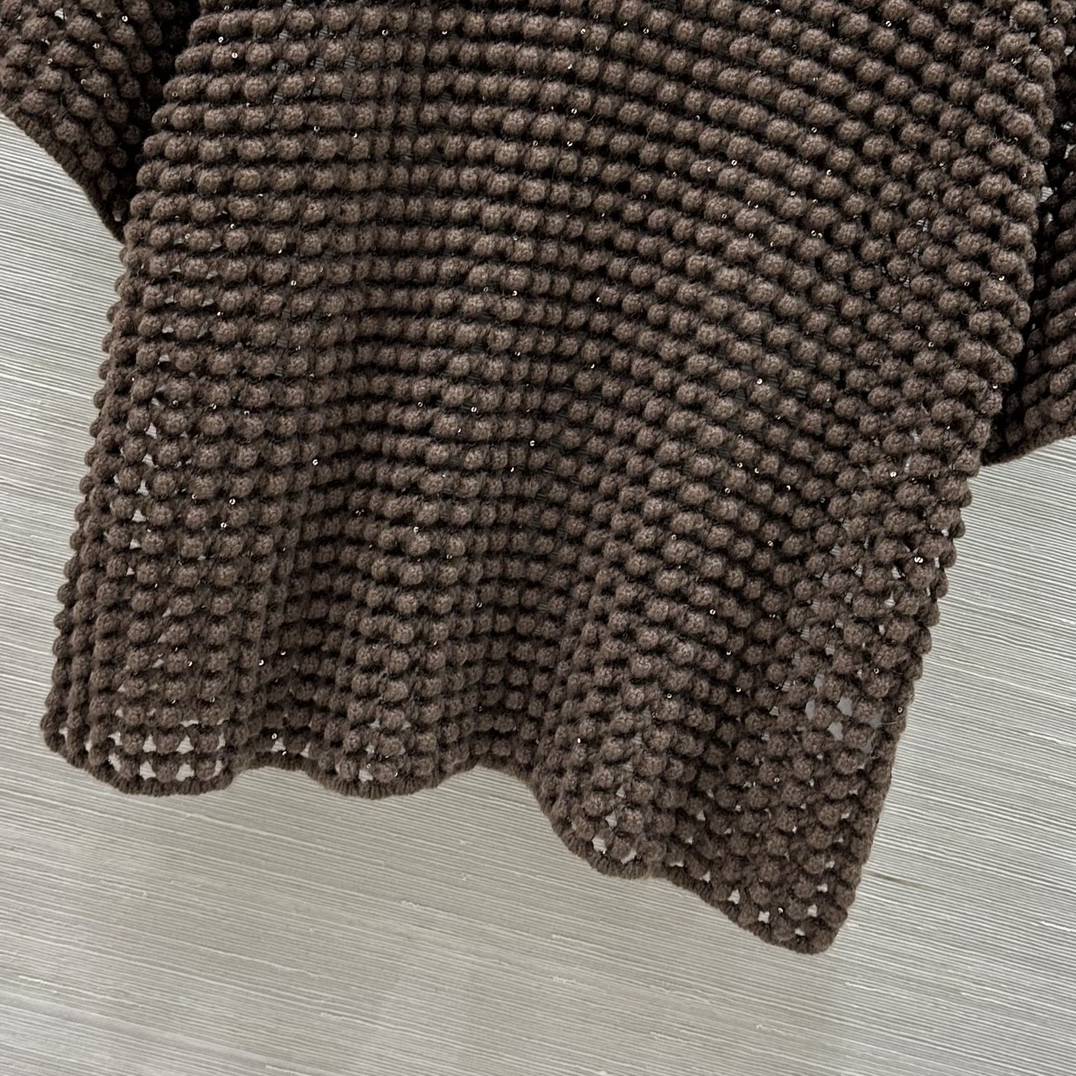 Luxury Hand-Woven Women’s Suit with Classic Style and Exclusive Quality - 图片 6