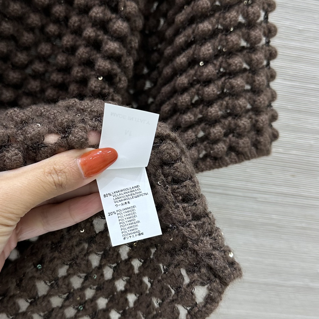 Luxury Hand-Woven Women’s Suit with Classic Style and Exclusive Quality - 图片 8