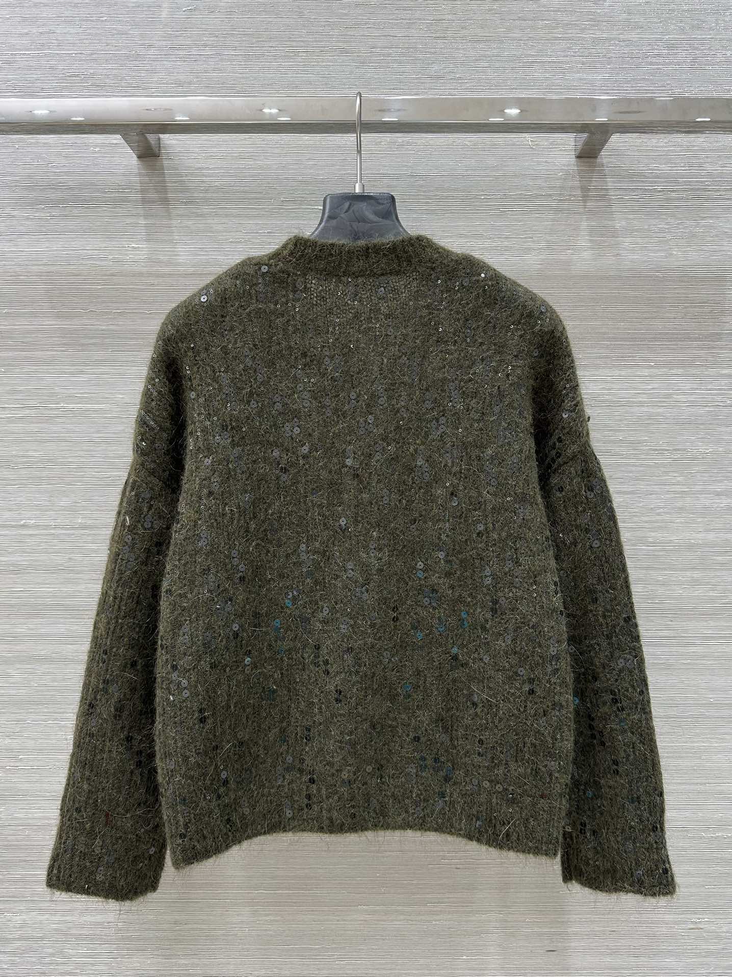 Luxurious and Elegant Women’s Fashion Collection by P989: High-End Quality and Noble Embellishments - 图片 9